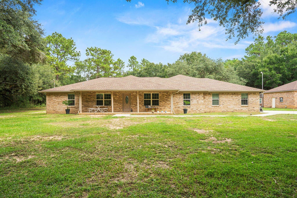 COUNTRY SQUIRE ESTATES - Residential