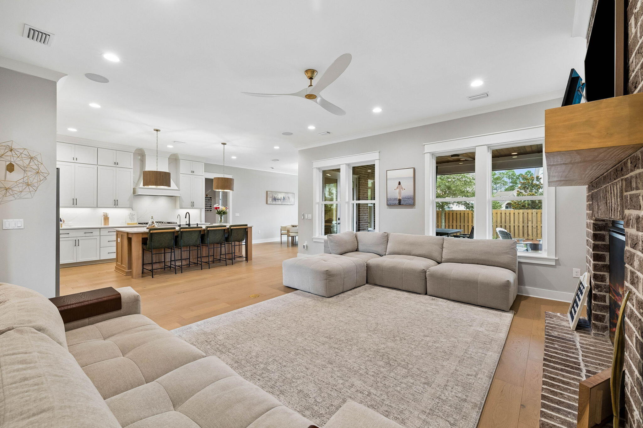 HAMMOCK BAY - Residential