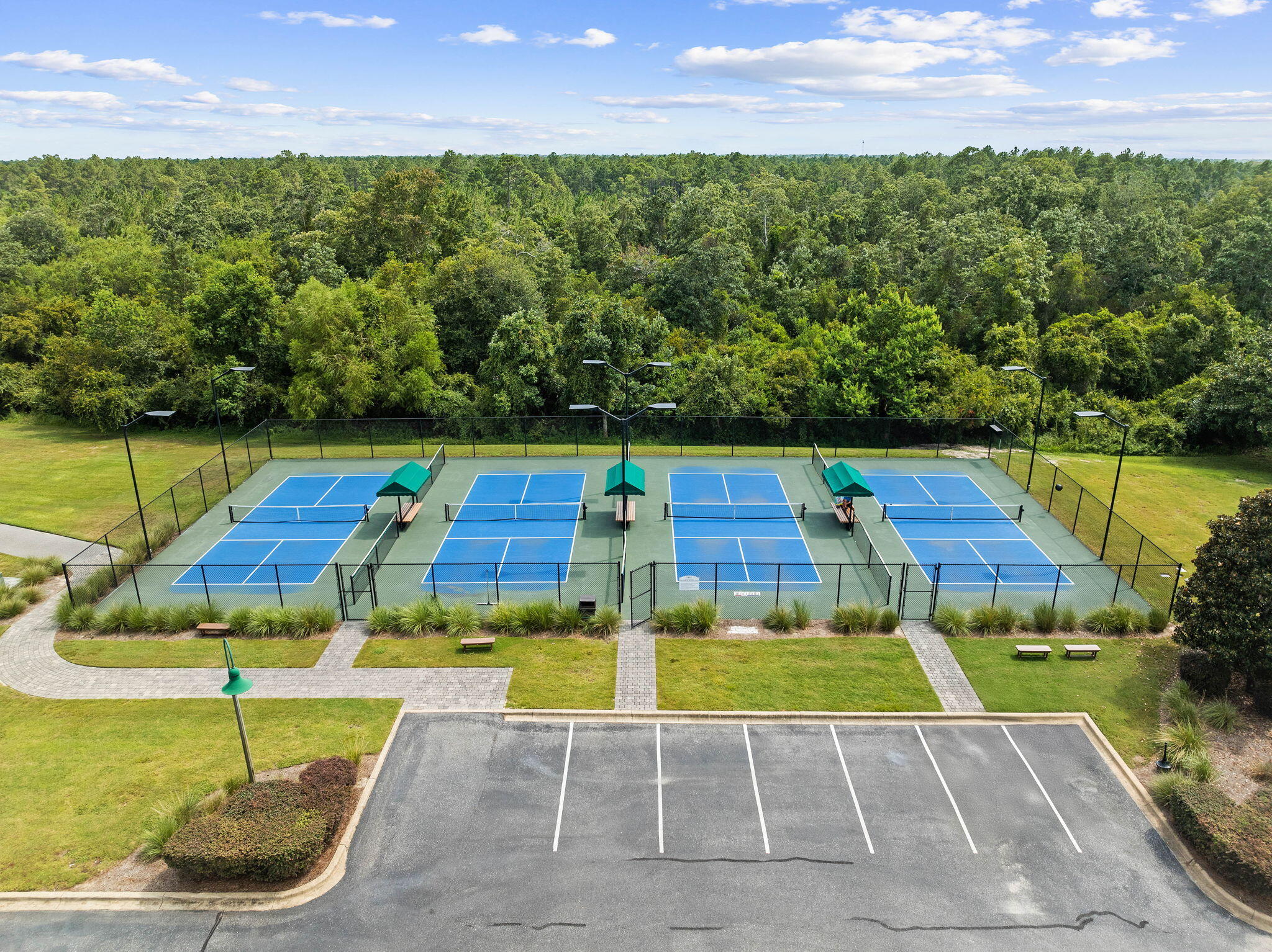 HAMMOCK BAY - Residential