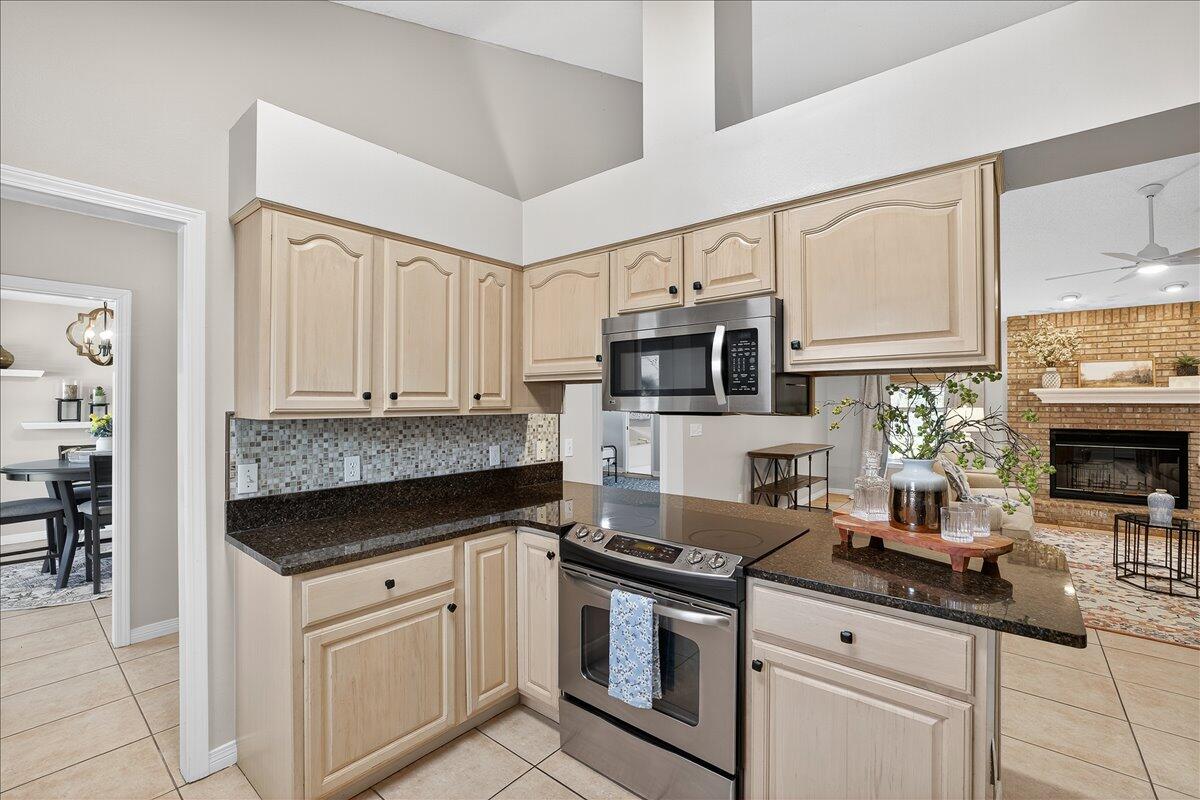 INDIAN TRAIL ESTATES - Residential