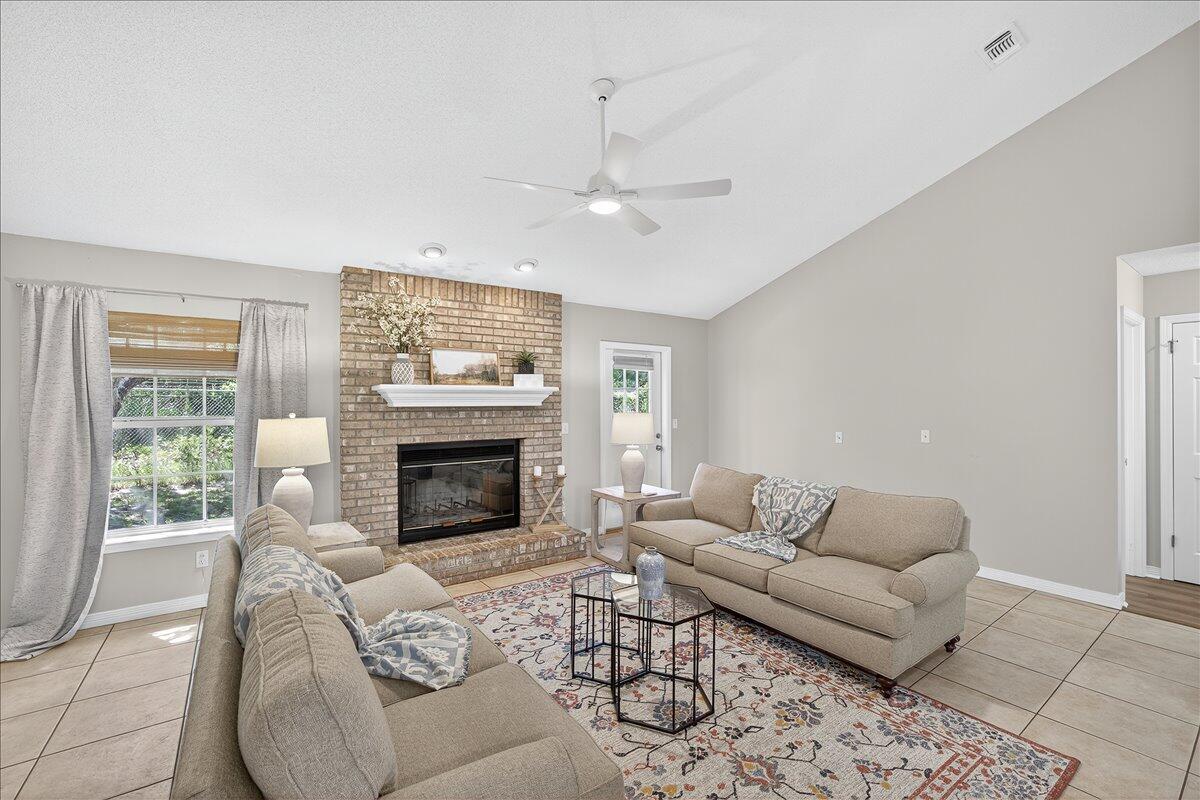 INDIAN TRAIL ESTATES - Residential