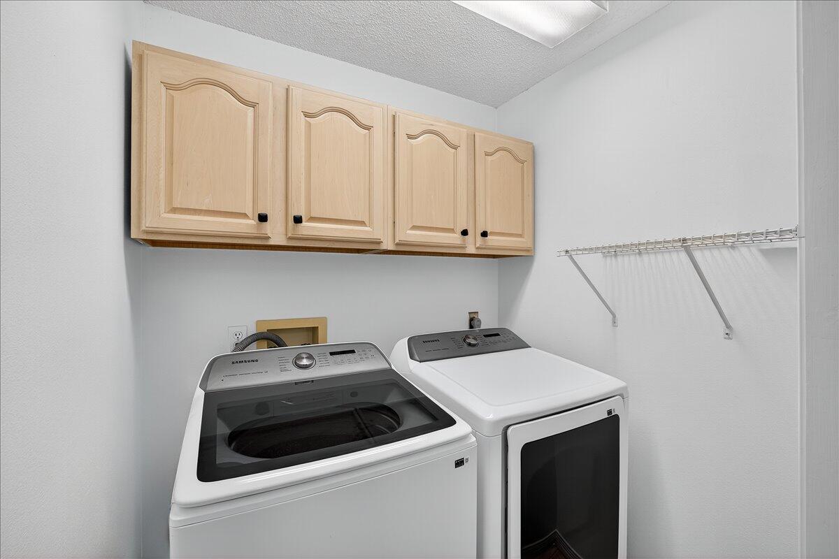 INDIAN TRAIL ESTATES - Residential