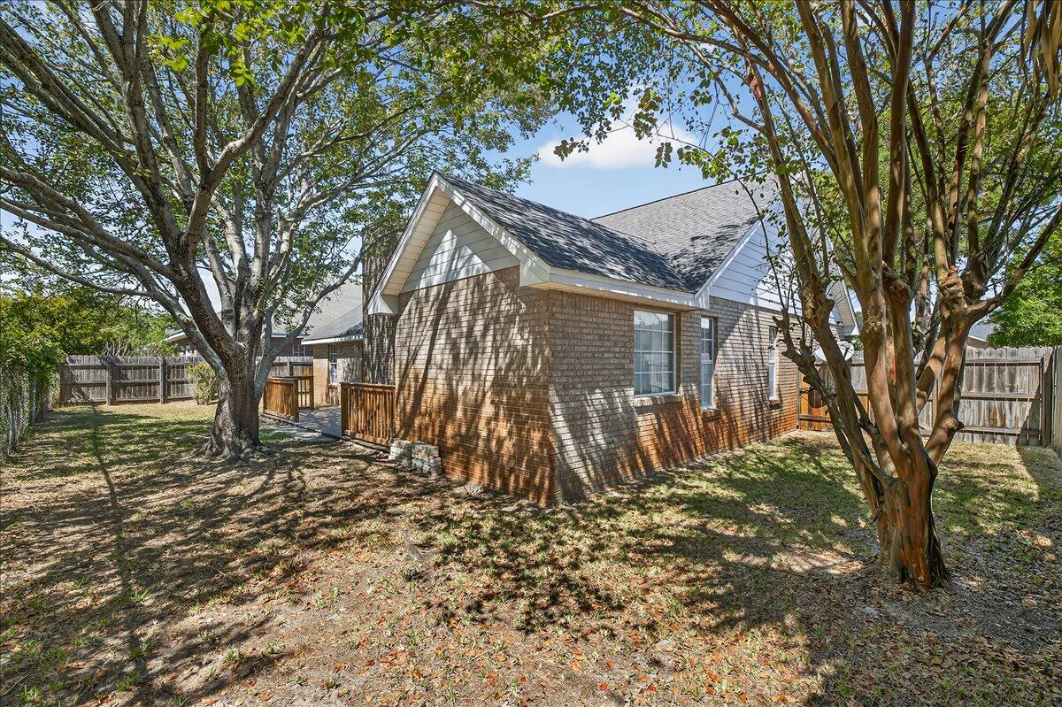 INDIAN TRAIL ESTATES - Residential