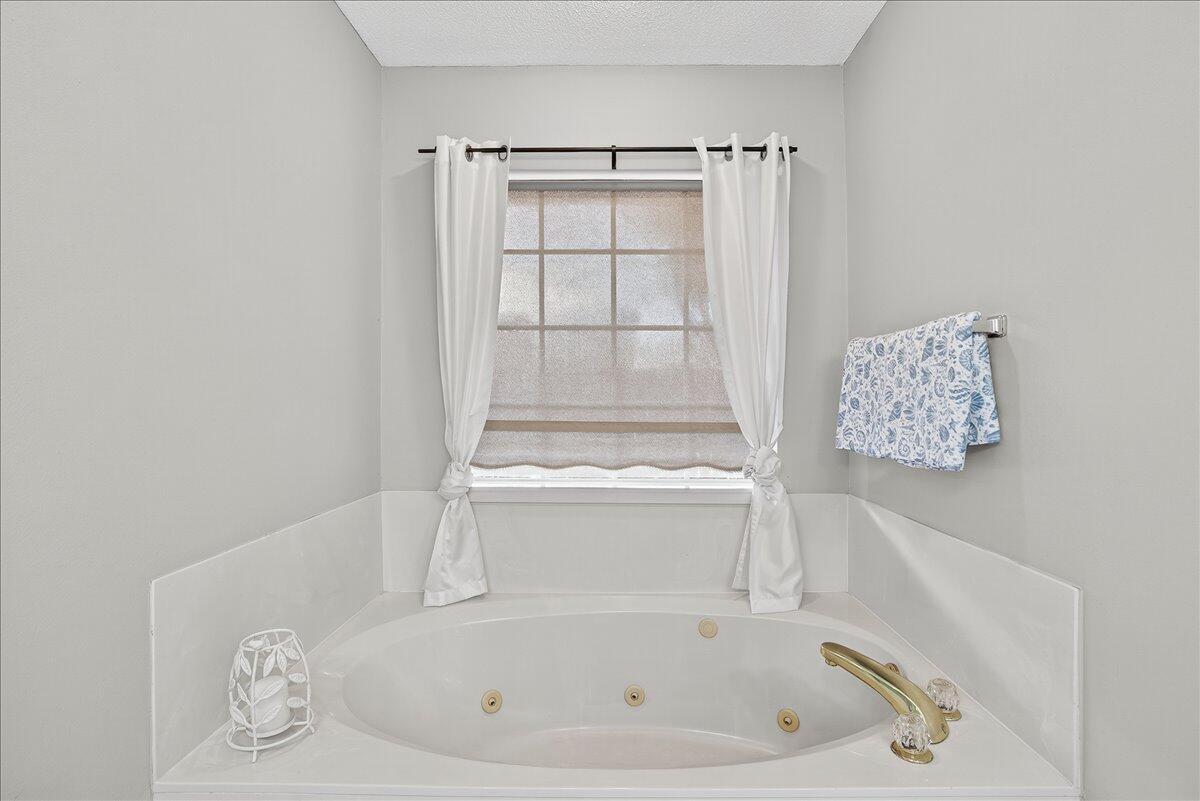 INDIAN TRAIL ESTATES - Residential