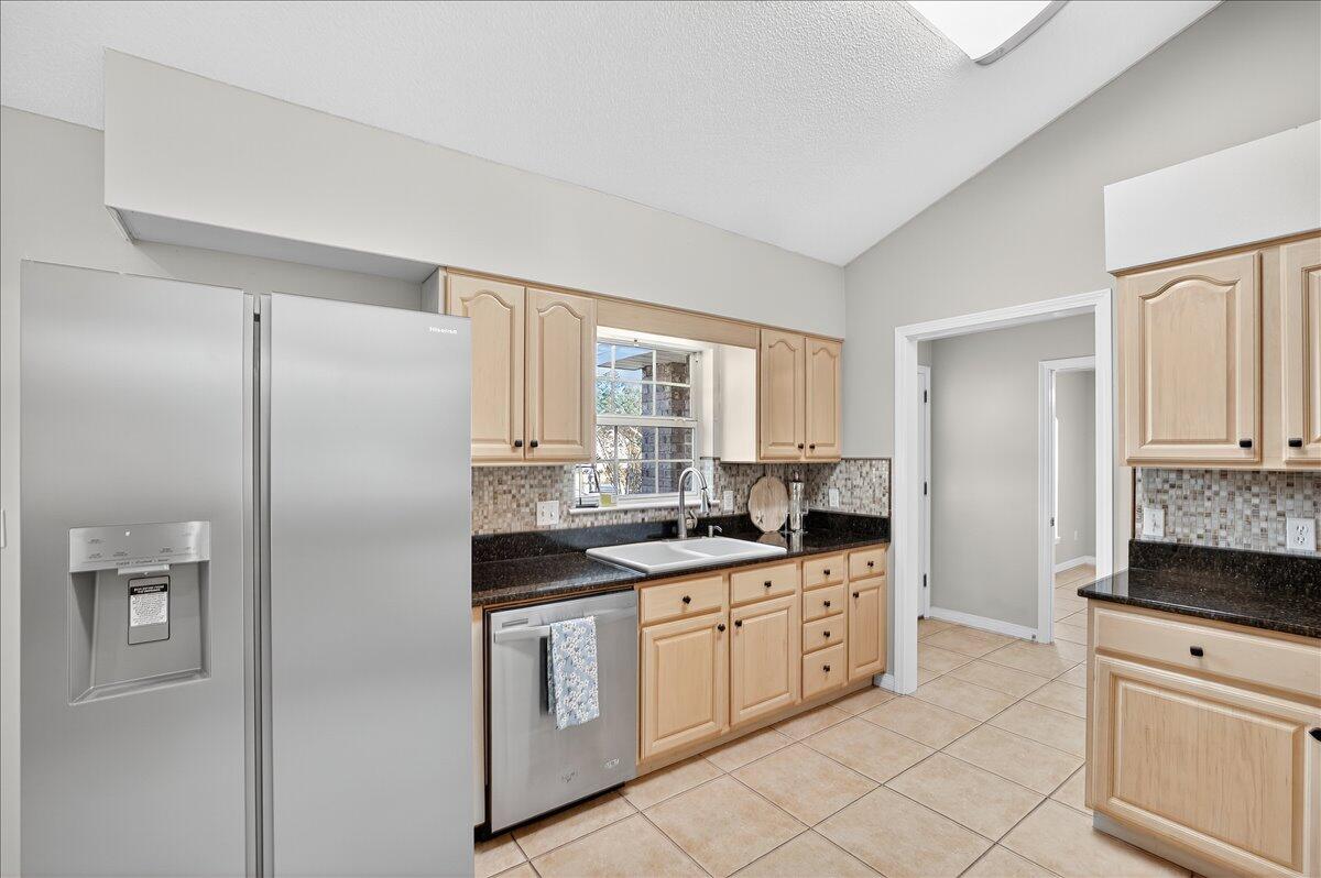 INDIAN TRAIL ESTATES - Residential