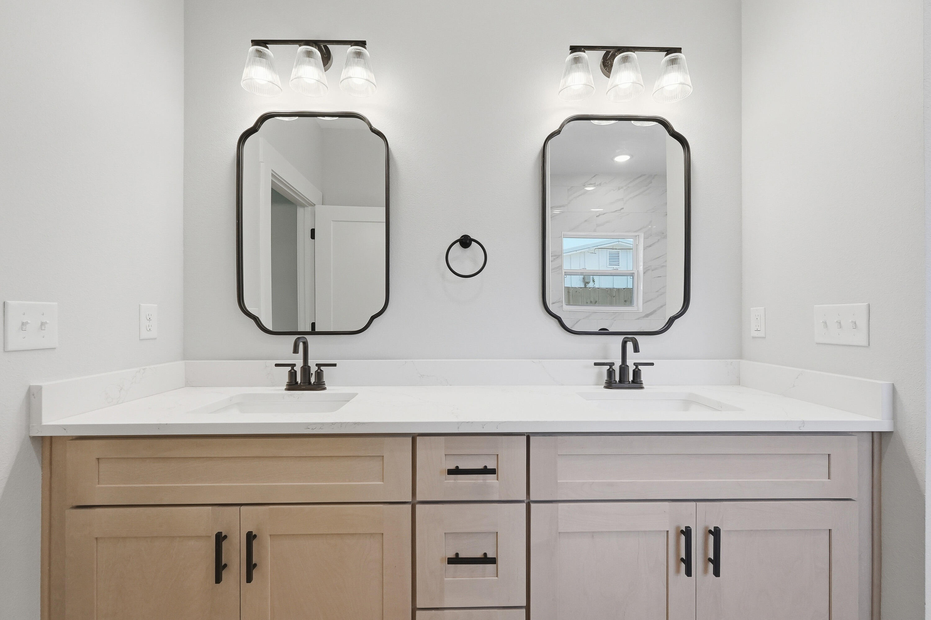 SANTASIA PARK LOT 5 BLK A - Residential