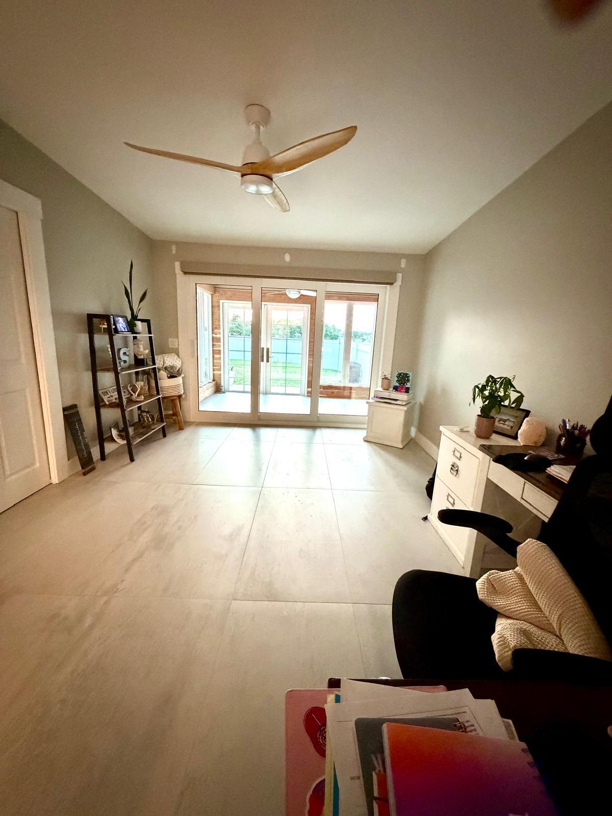 COUNTRY CLUB HARBOUR ESTATES - Residential