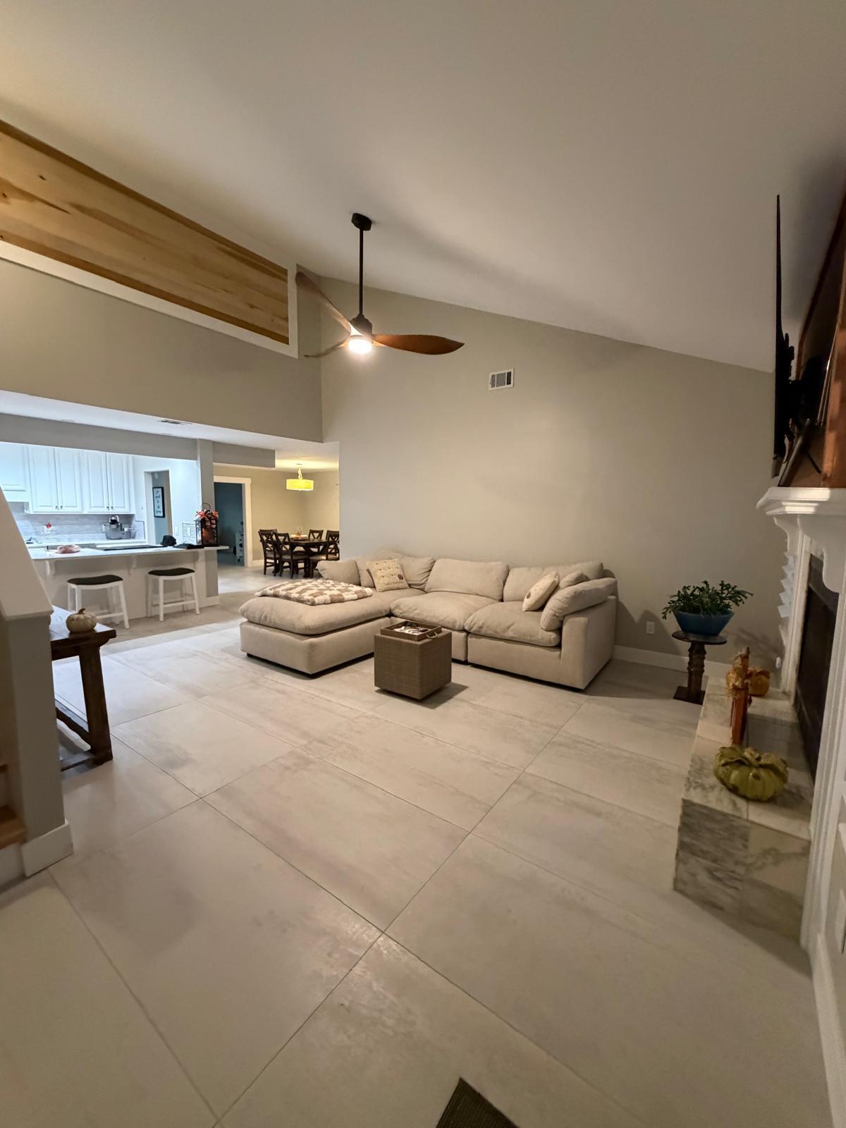 COUNTRY CLUB HARBOUR ESTATES - Residential