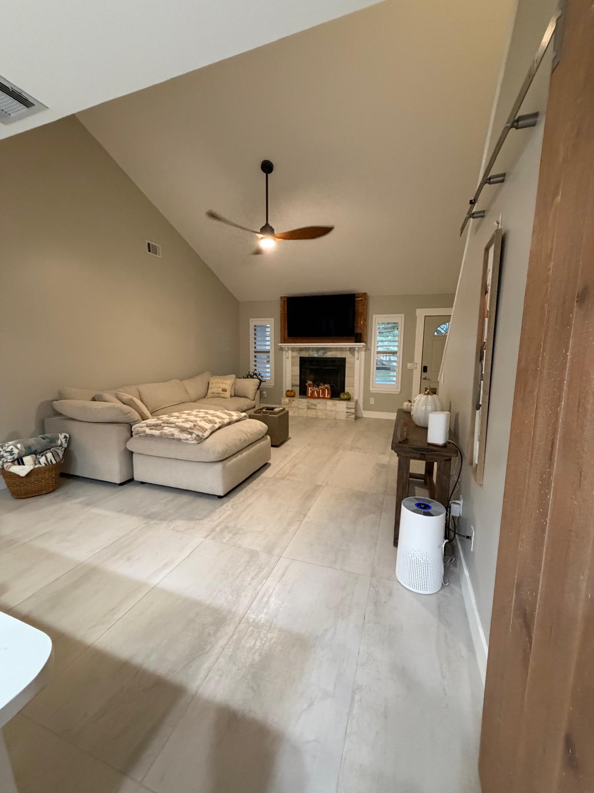 COUNTRY CLUB HARBOUR ESTATES - Residential