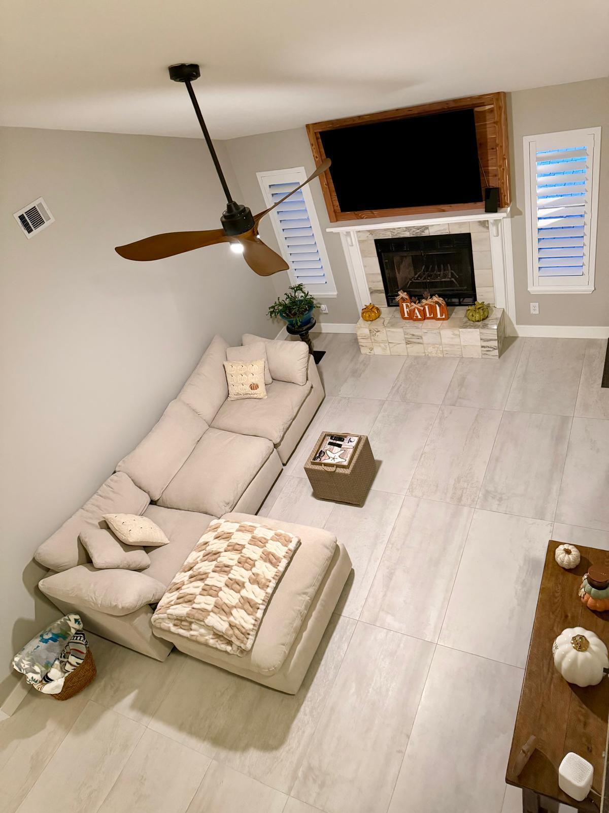 COUNTRY CLUB HARBOUR ESTATES - Residential