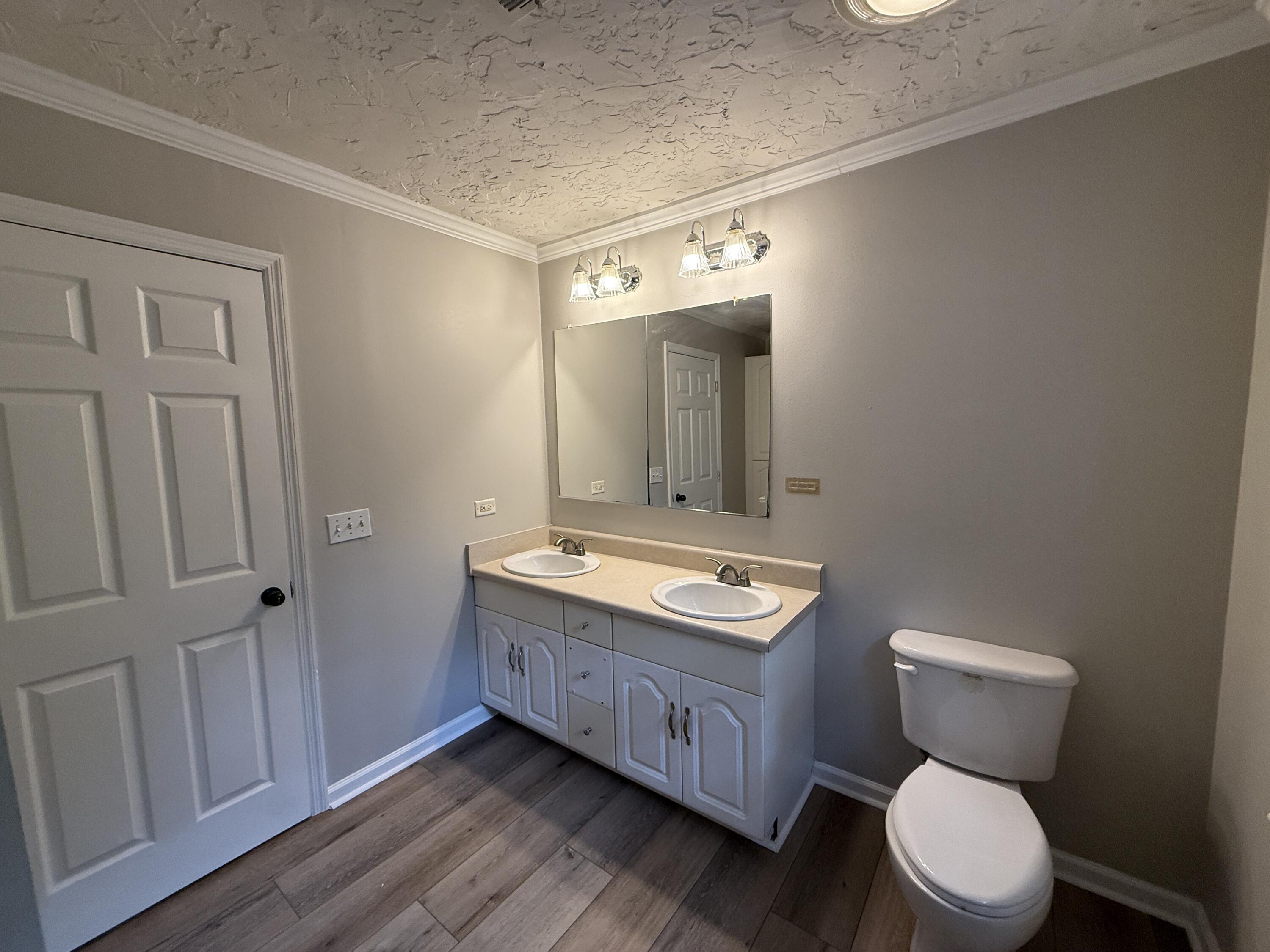 PISCES COVE 2ND ADDN - Residential Lease