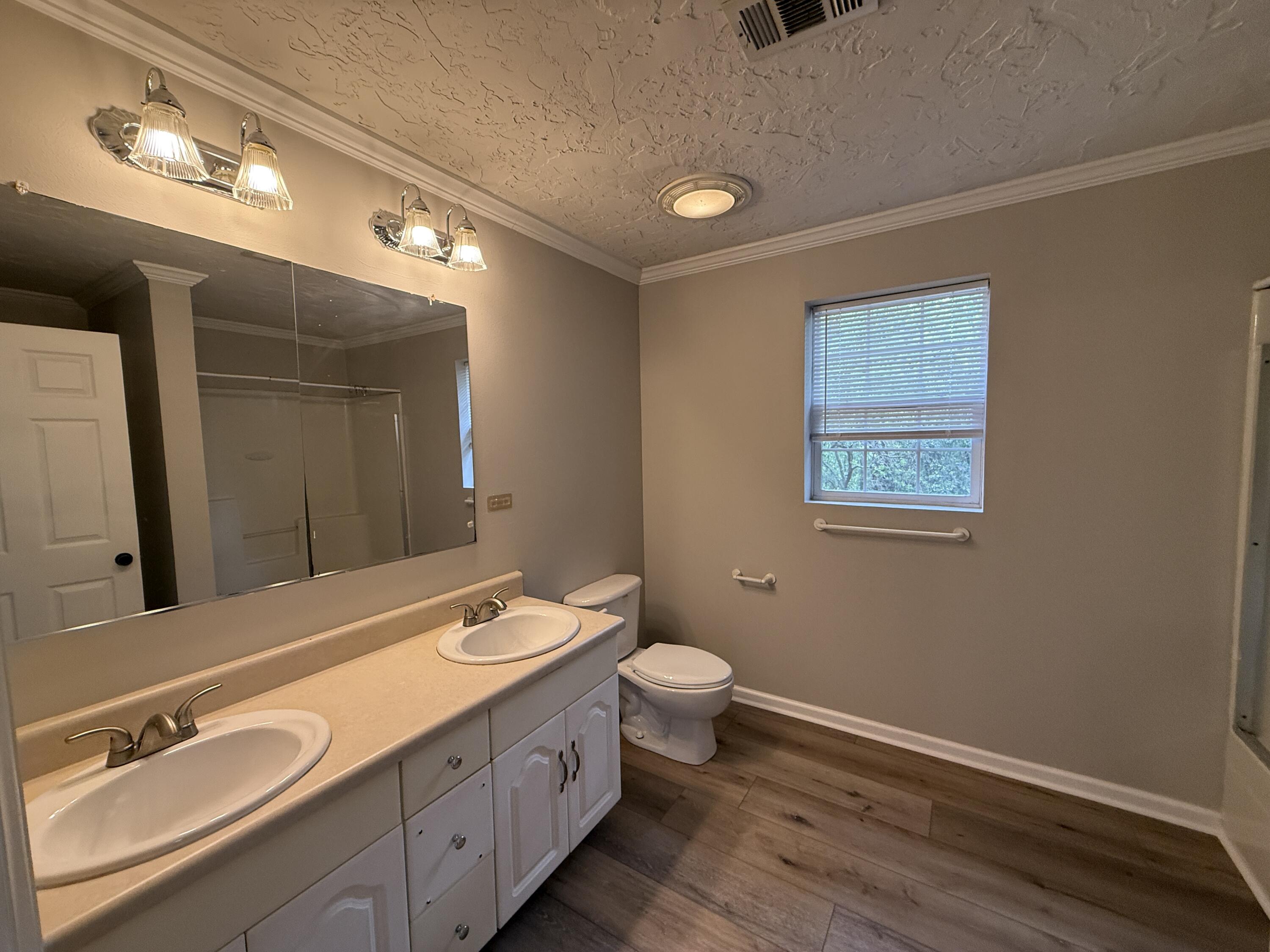 PISCES COVE 2ND ADDN - Residential Lease