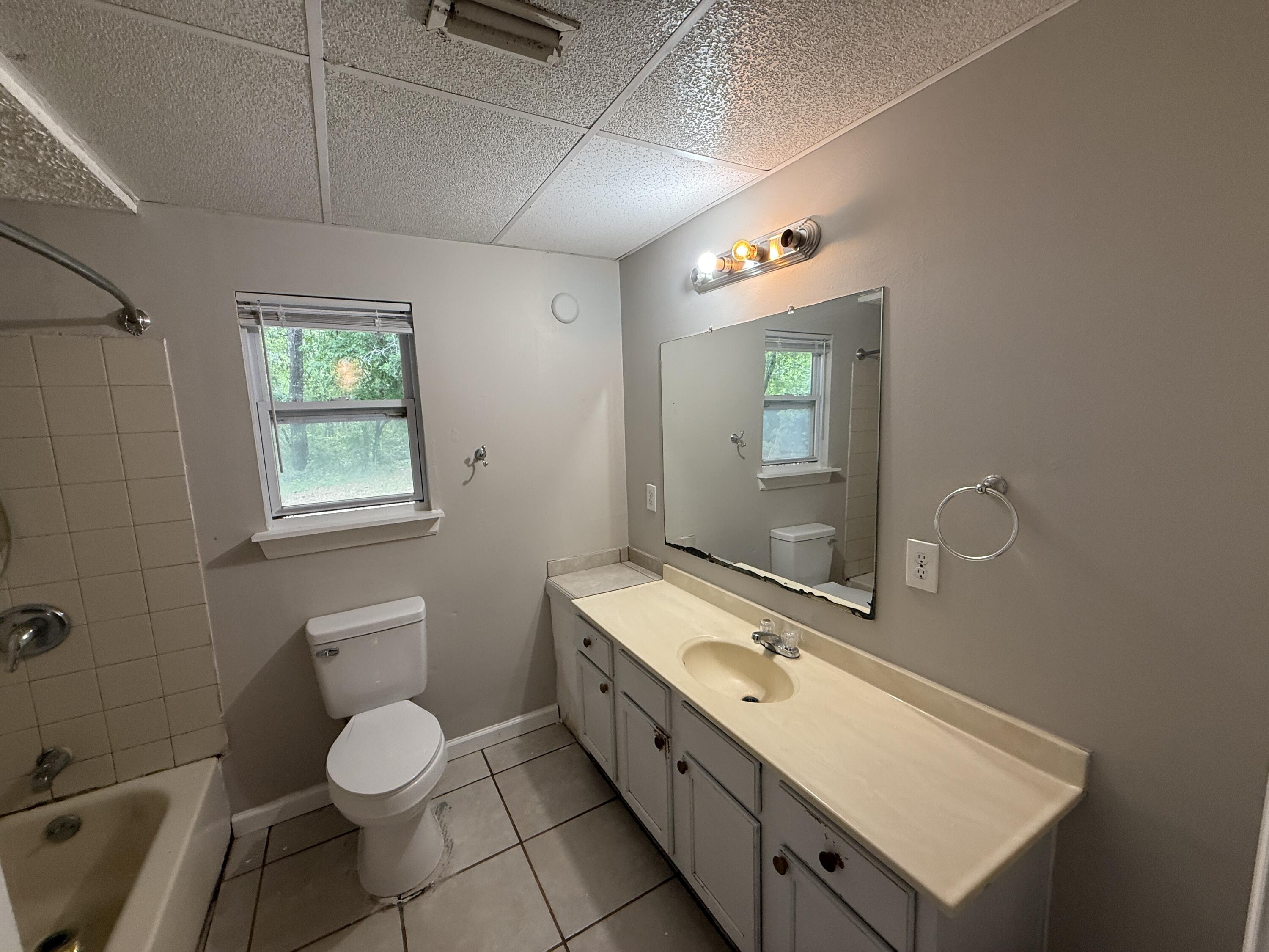 PISCES COVE 2ND ADDN - Residential Lease