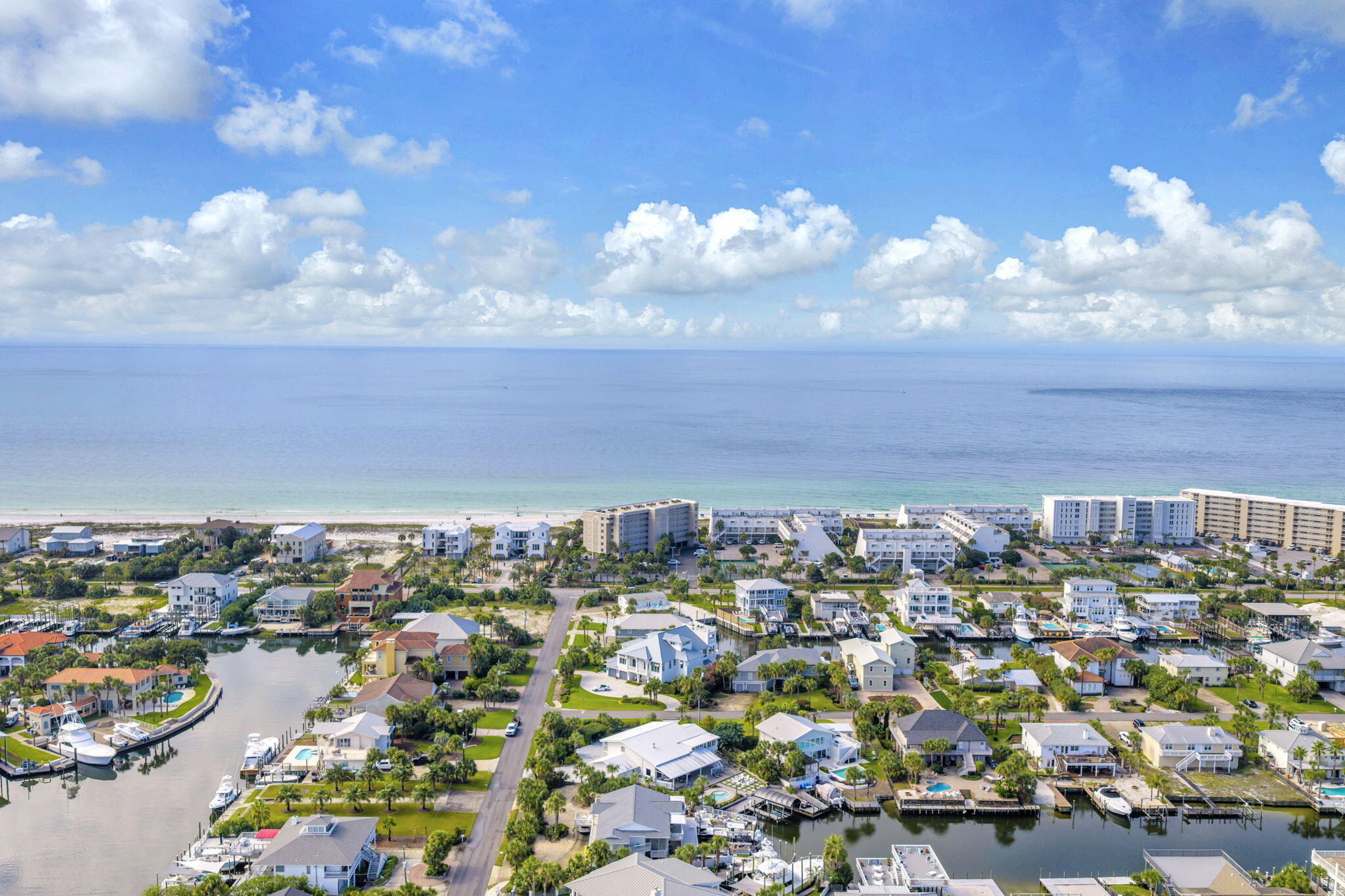 HOLIDAY ISLE - Residential
