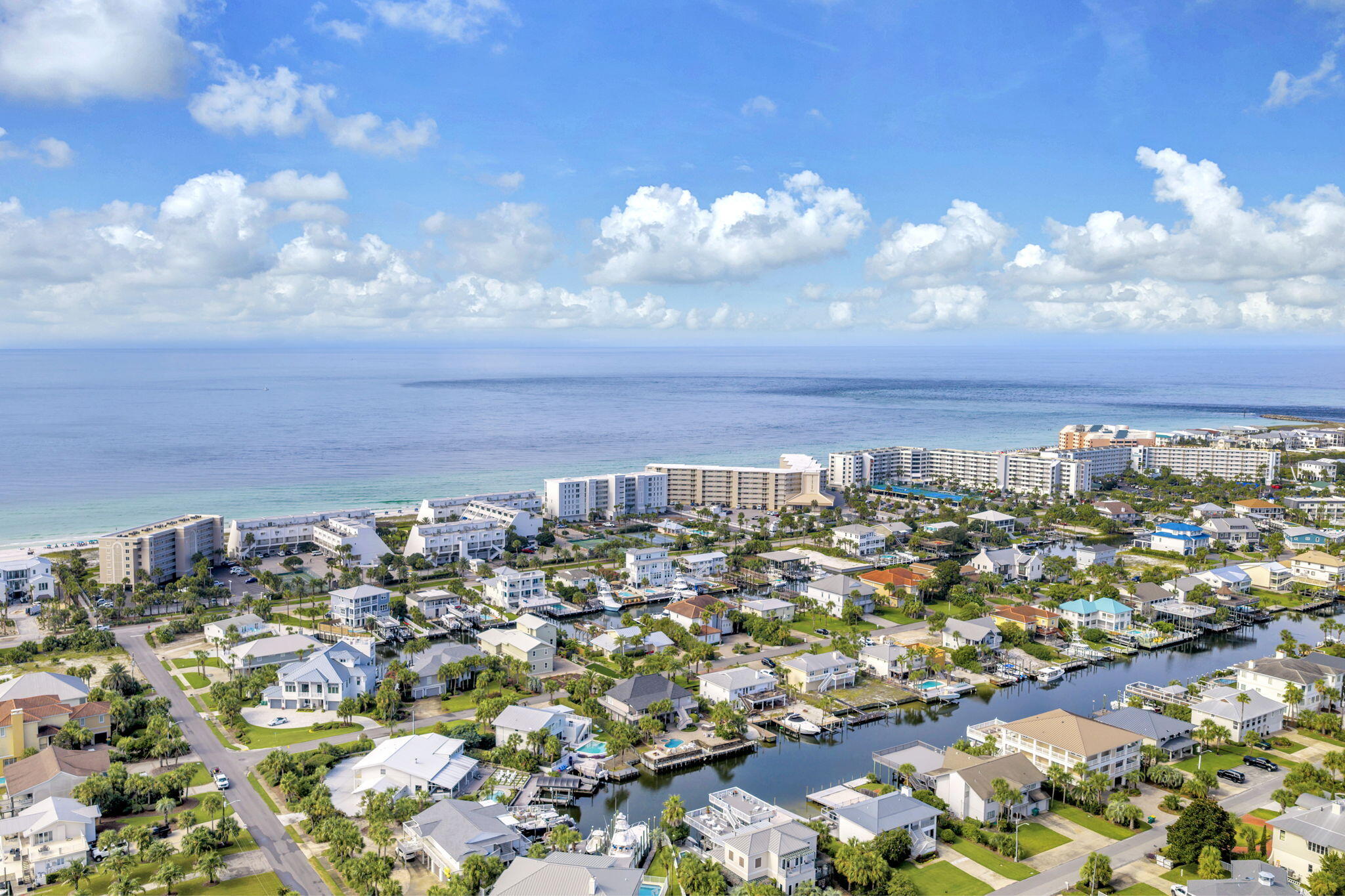 HOLIDAY ISLE - Residential