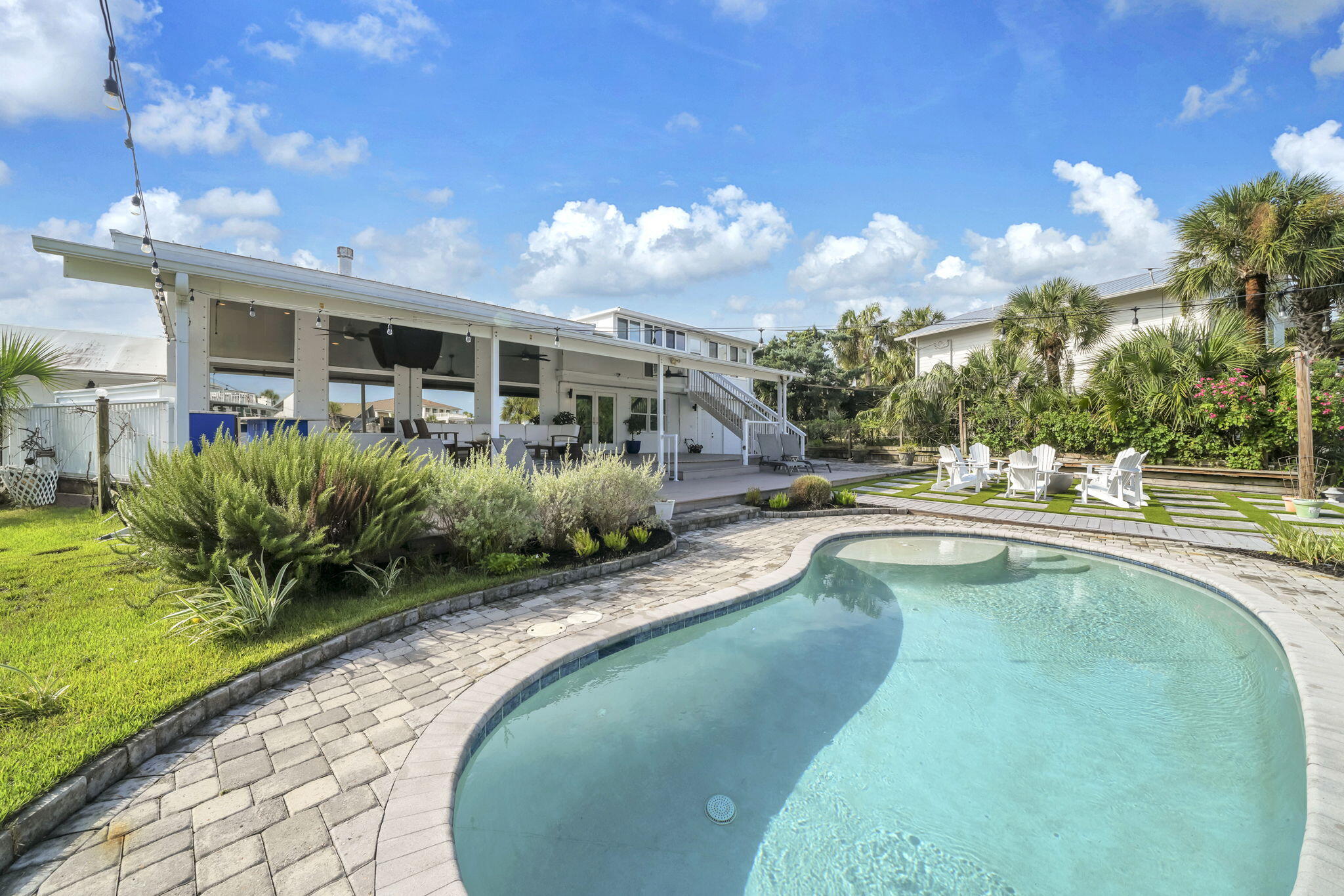 HOLIDAY ISLE - Residential