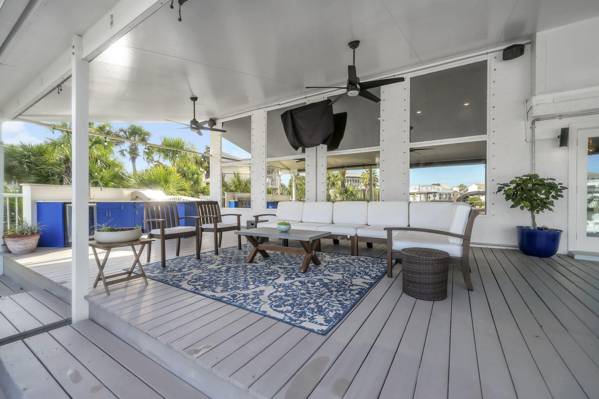 HOLIDAY ISLE - Residential