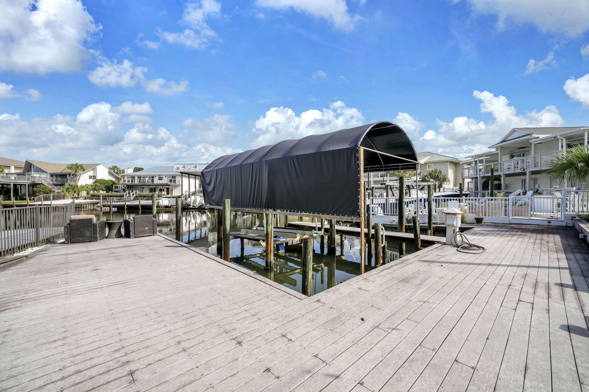 HOLIDAY ISLE - Residential