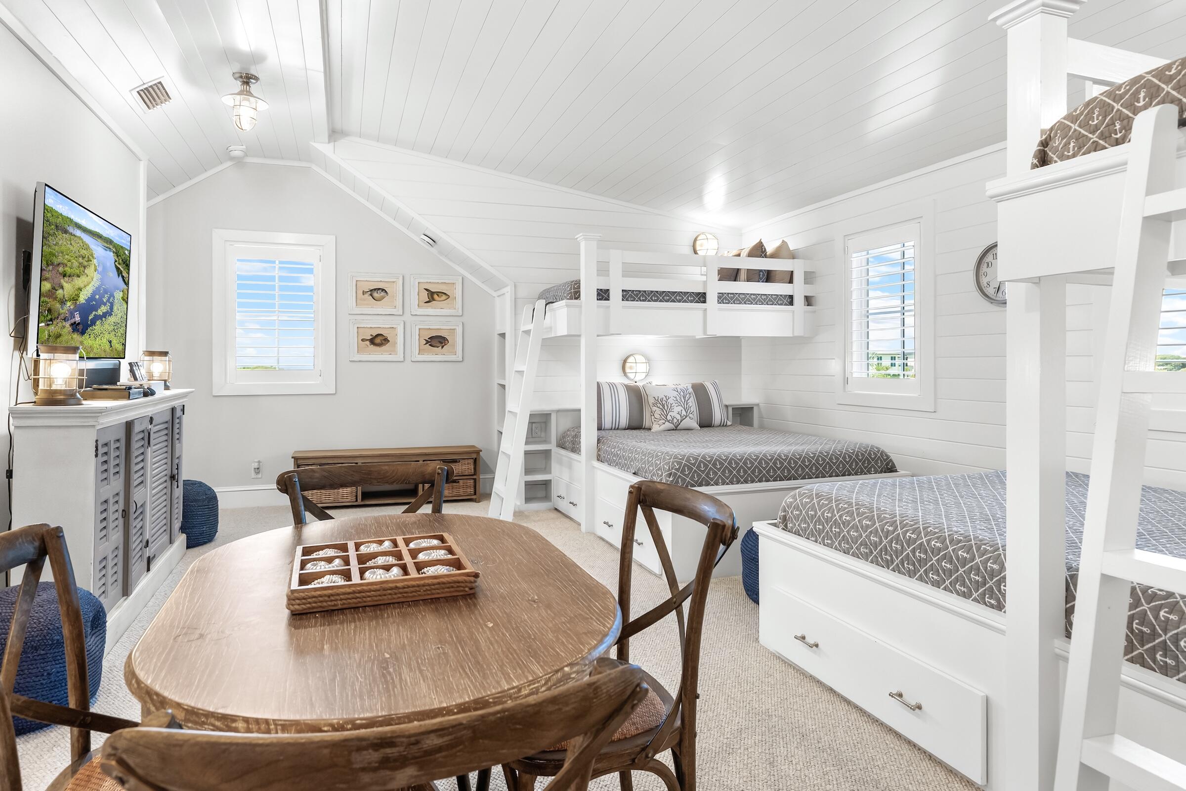 FOUR MILE VILLAGE - Residential