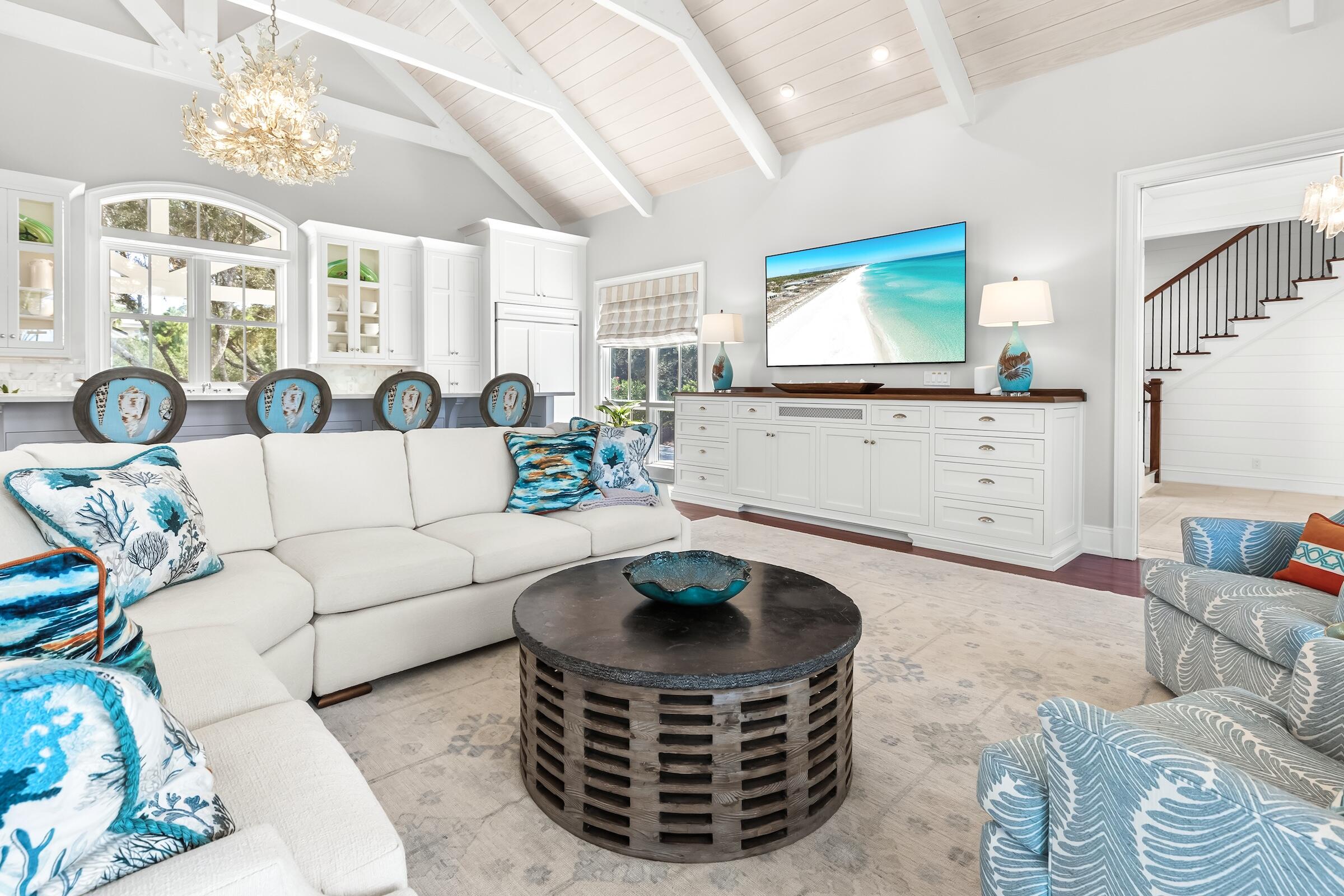 FOUR MILE VILLAGE - Residential