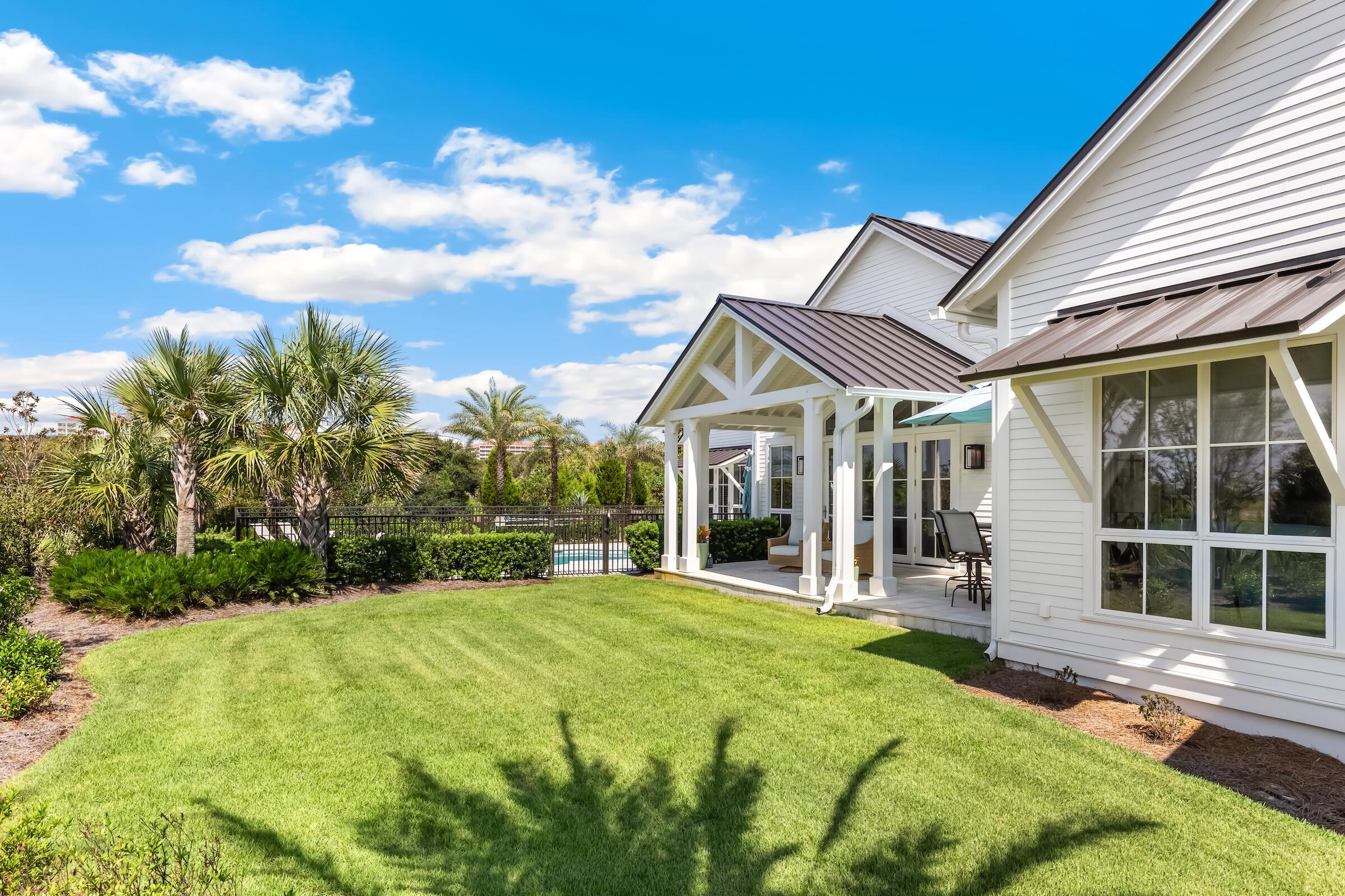 FOUR MILE VILLAGE - Residential
