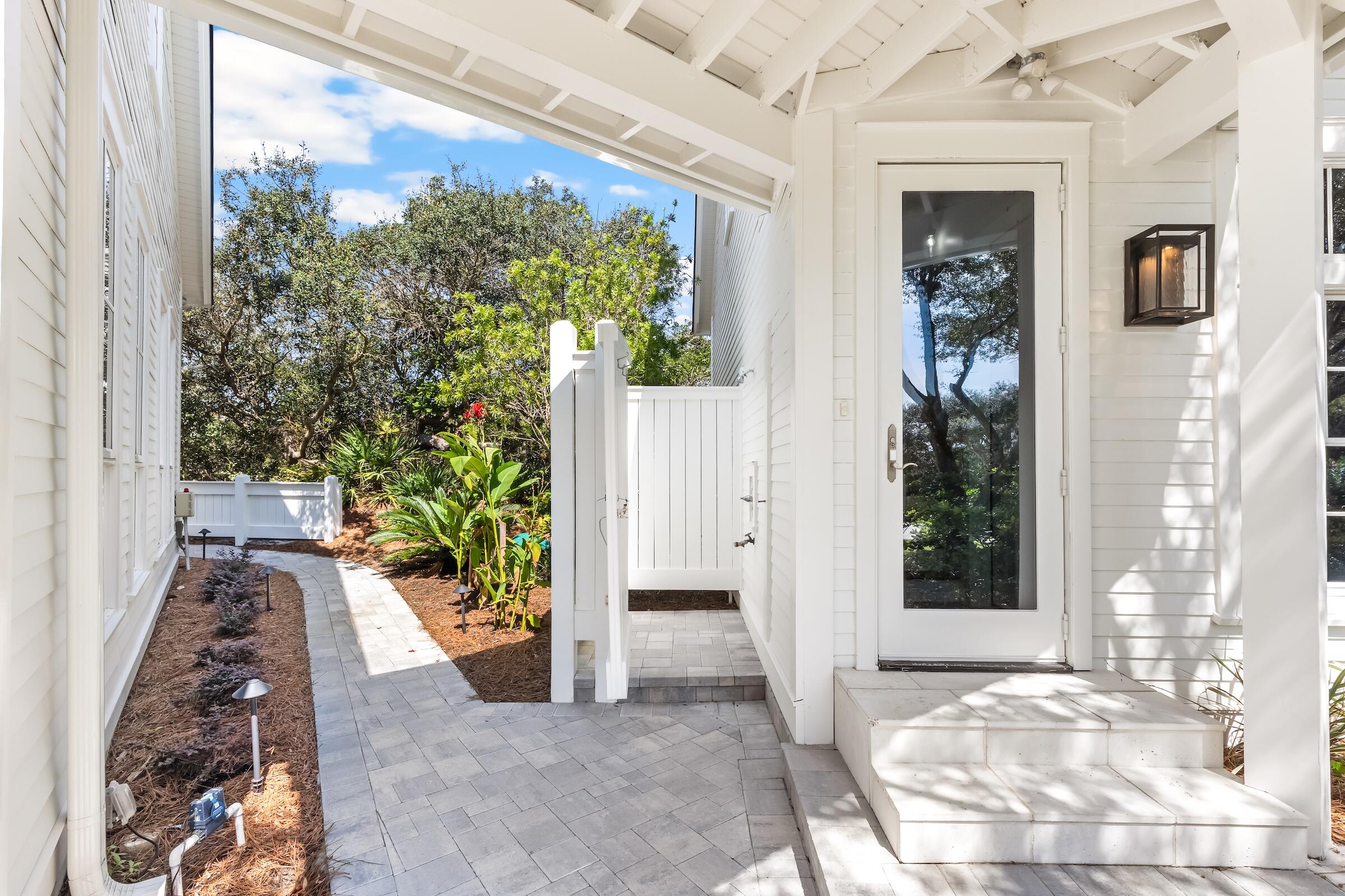 FOUR MILE VILLAGE - Residential