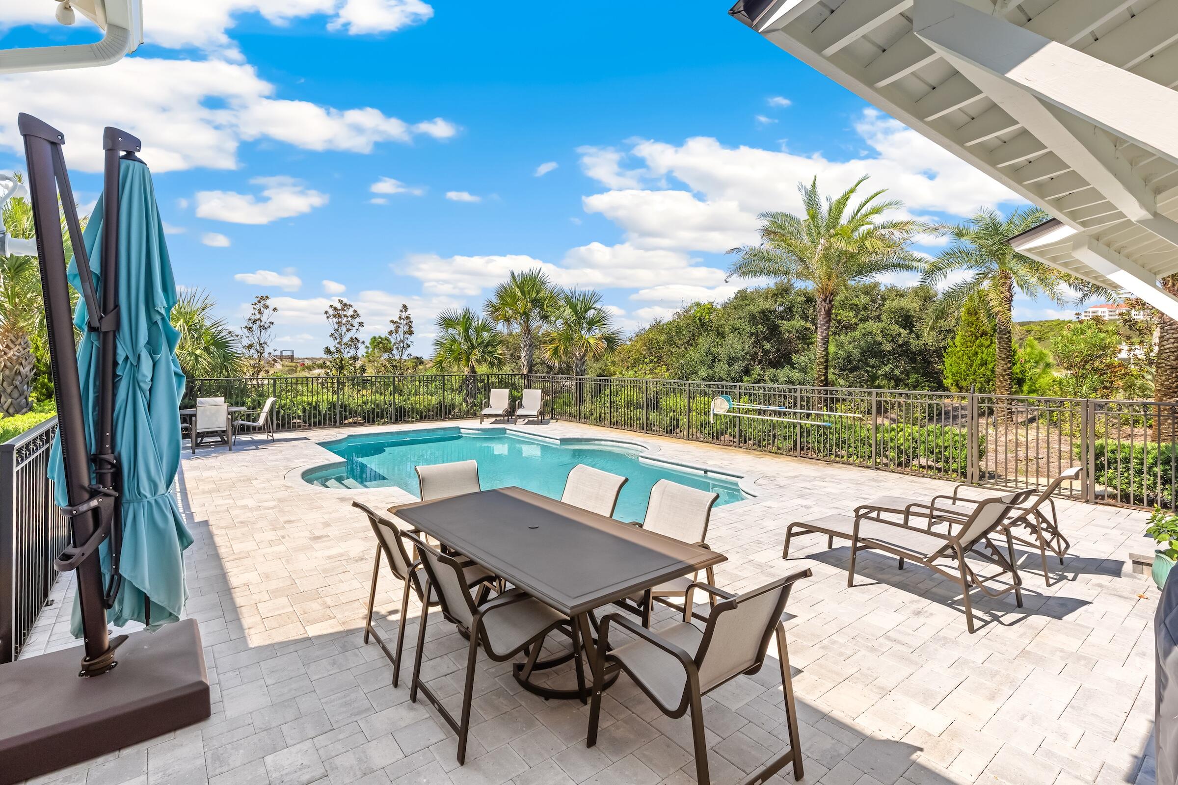FOUR MILE VILLAGE - Residential