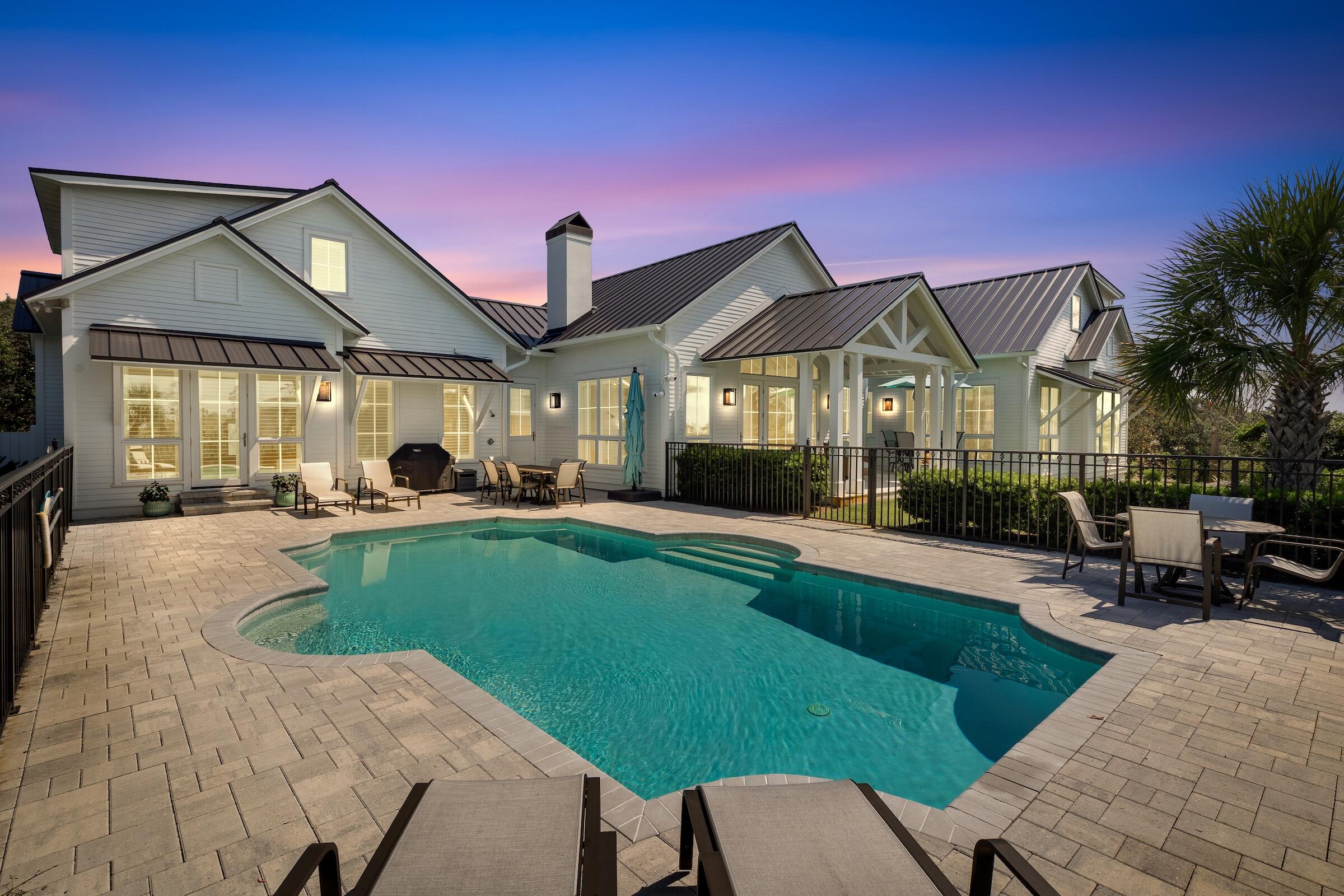 FOUR MILE VILLAGE - Residential