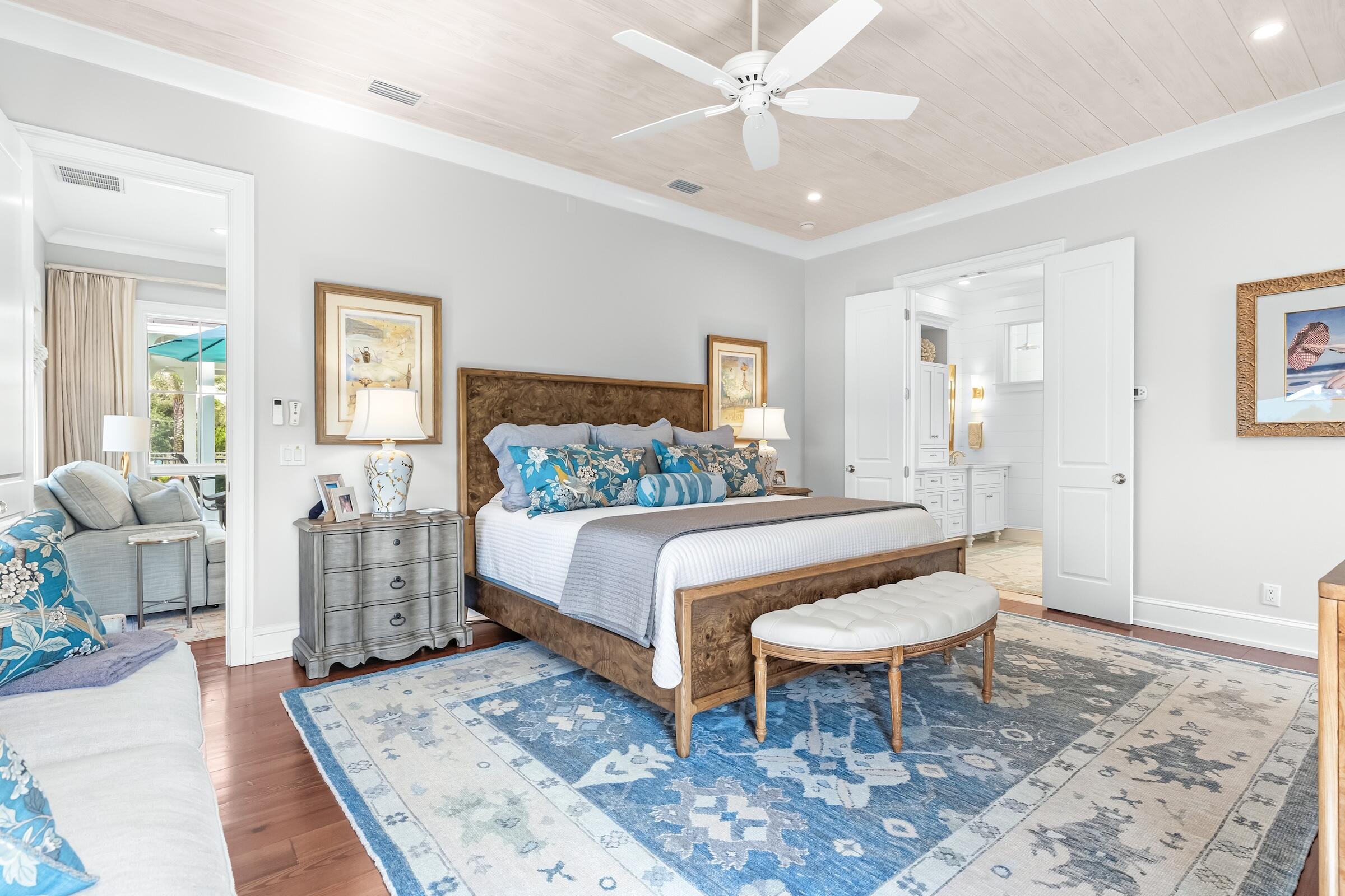 FOUR MILE VILLAGE - Residential