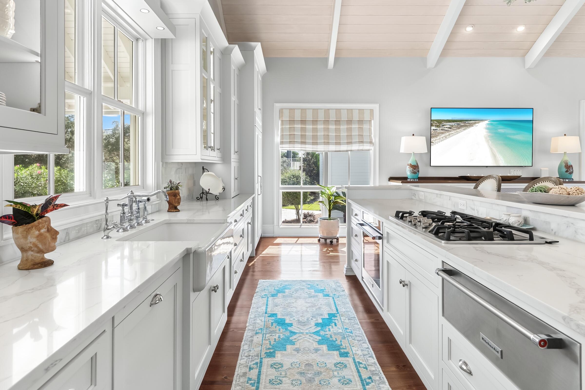 FOUR MILE VILLAGE - Residential