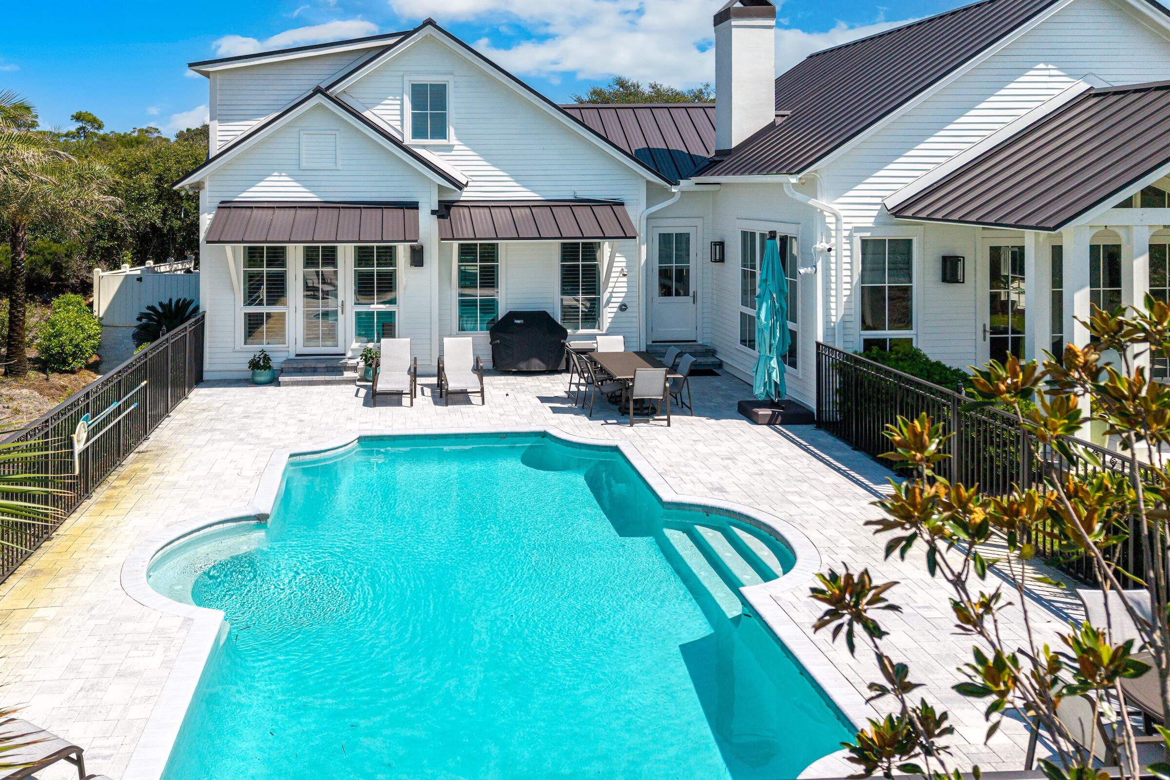 FOUR MILE VILLAGE - Residential