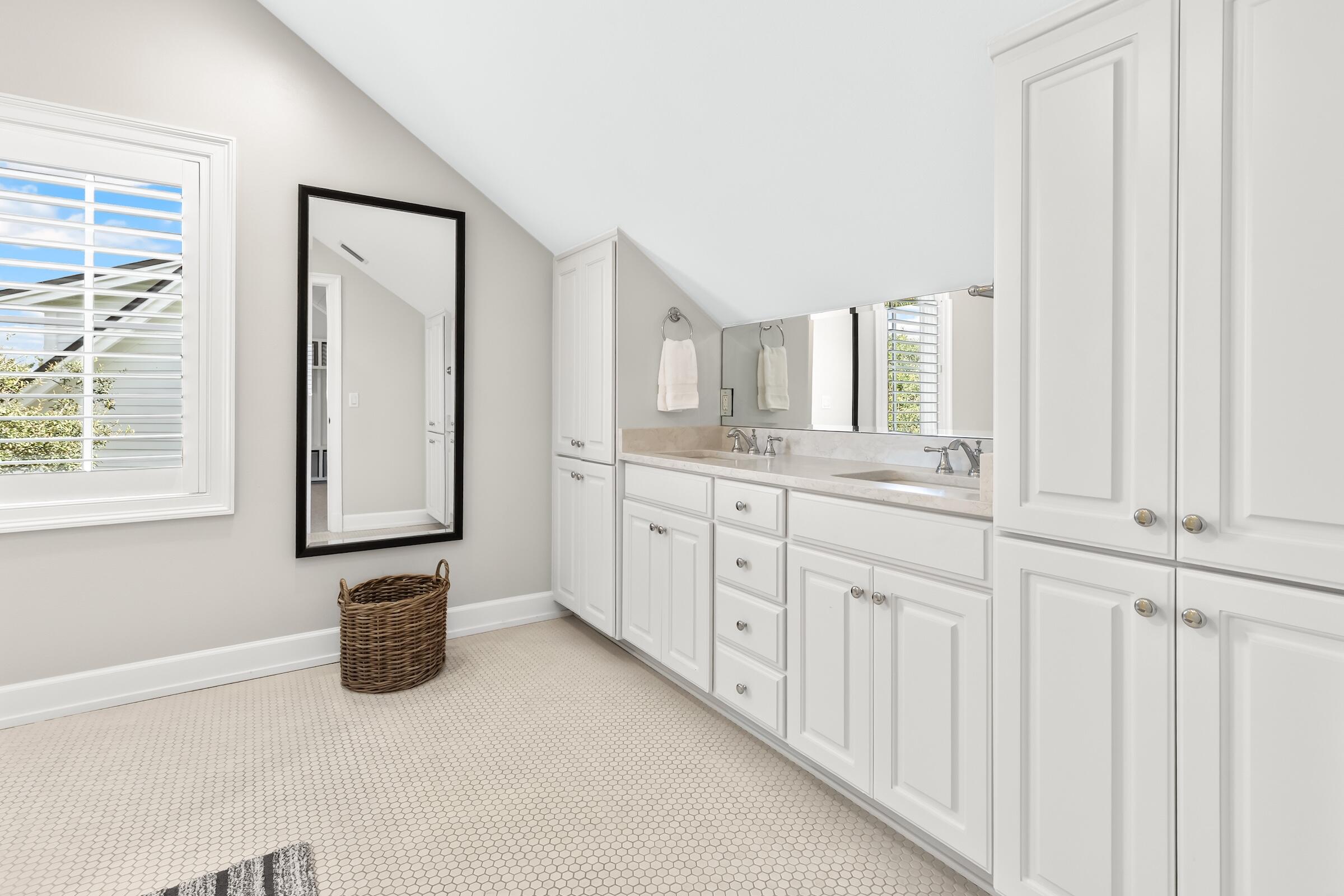 FOUR MILE VILLAGE - Residential