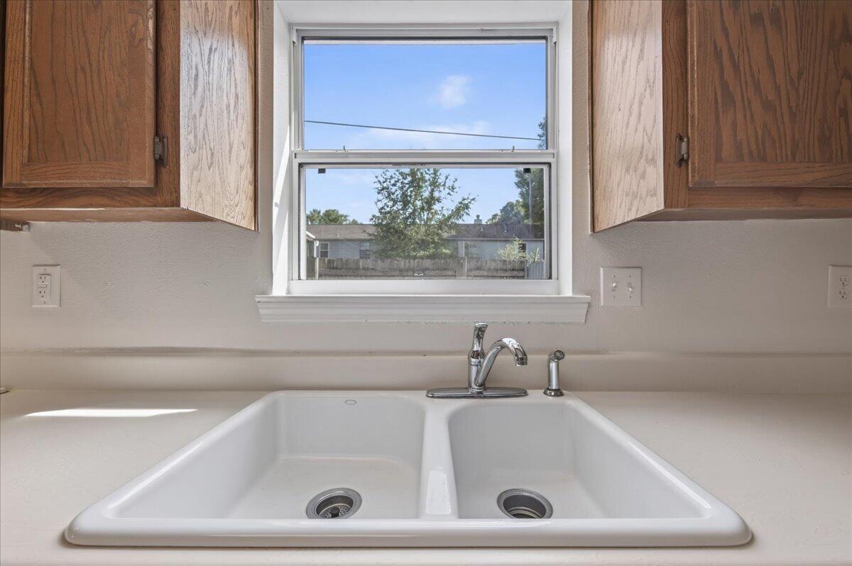 VALLEY T/H - Residential