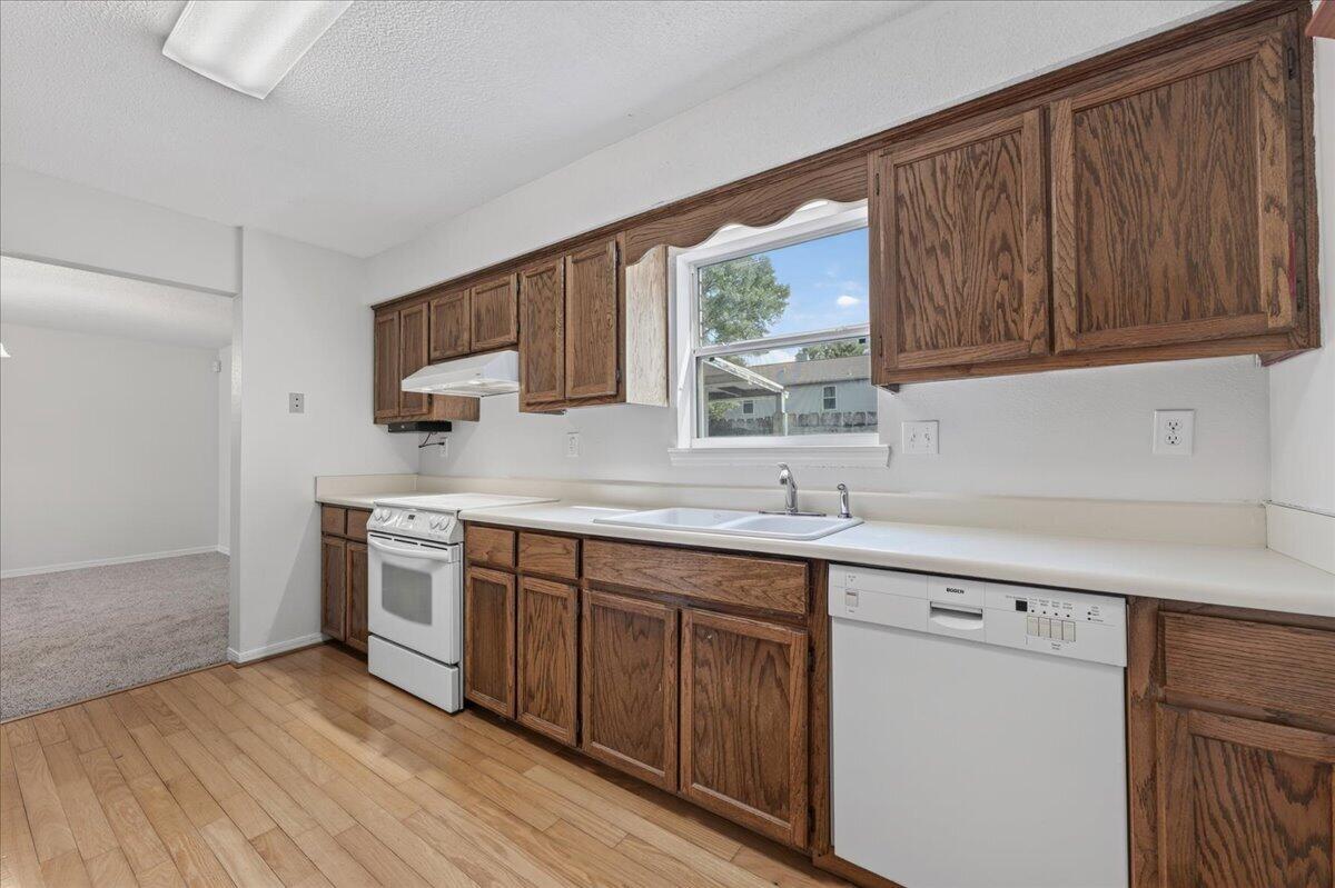 VALLEY T/H - Residential