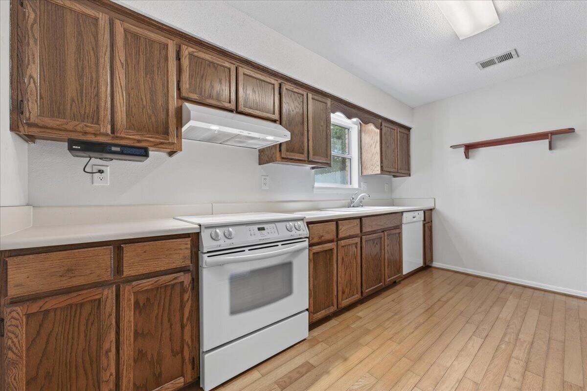 VALLEY T/H - Residential