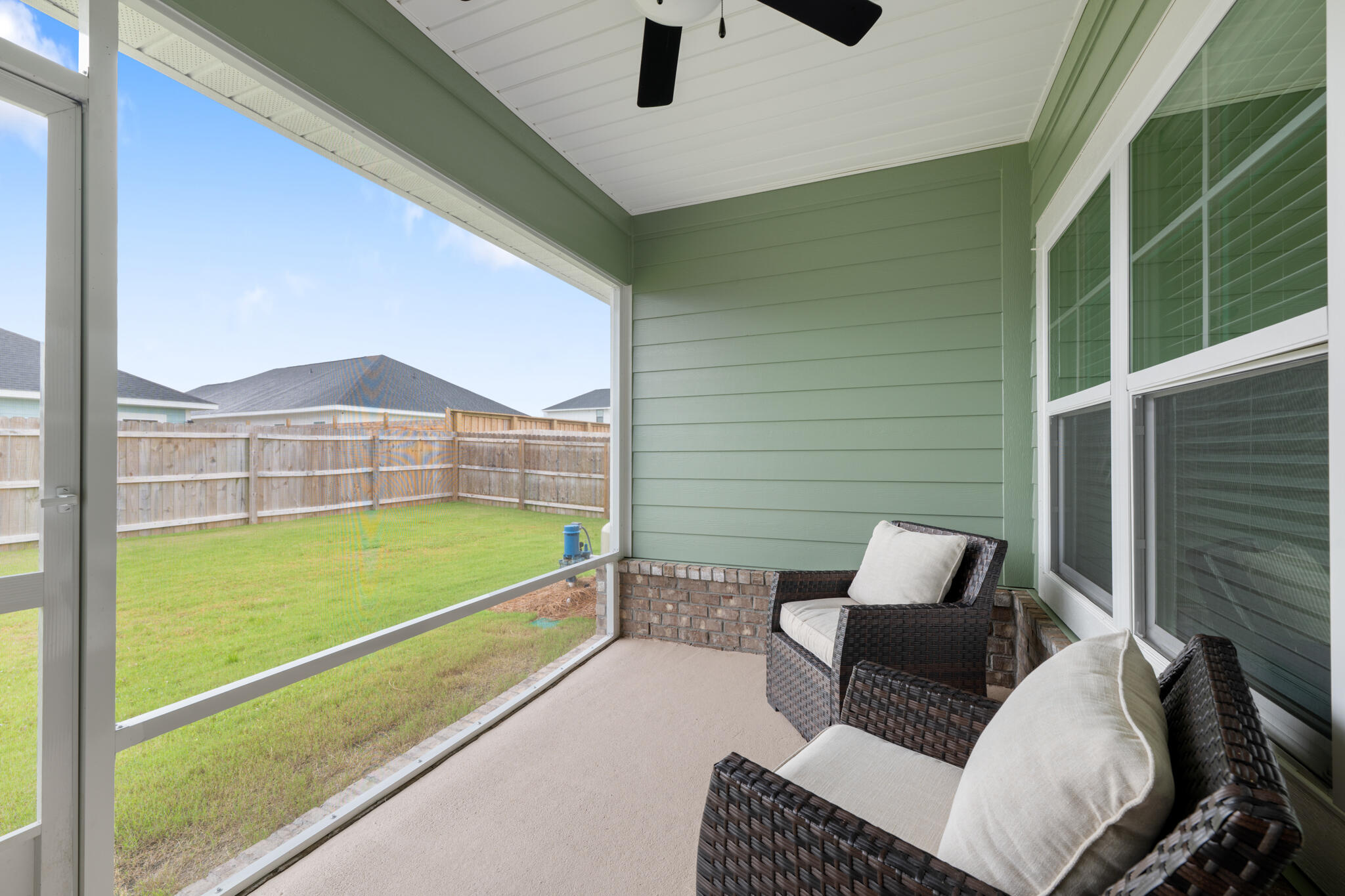 THE BLUFFS AT LAFAYETTE - Residential