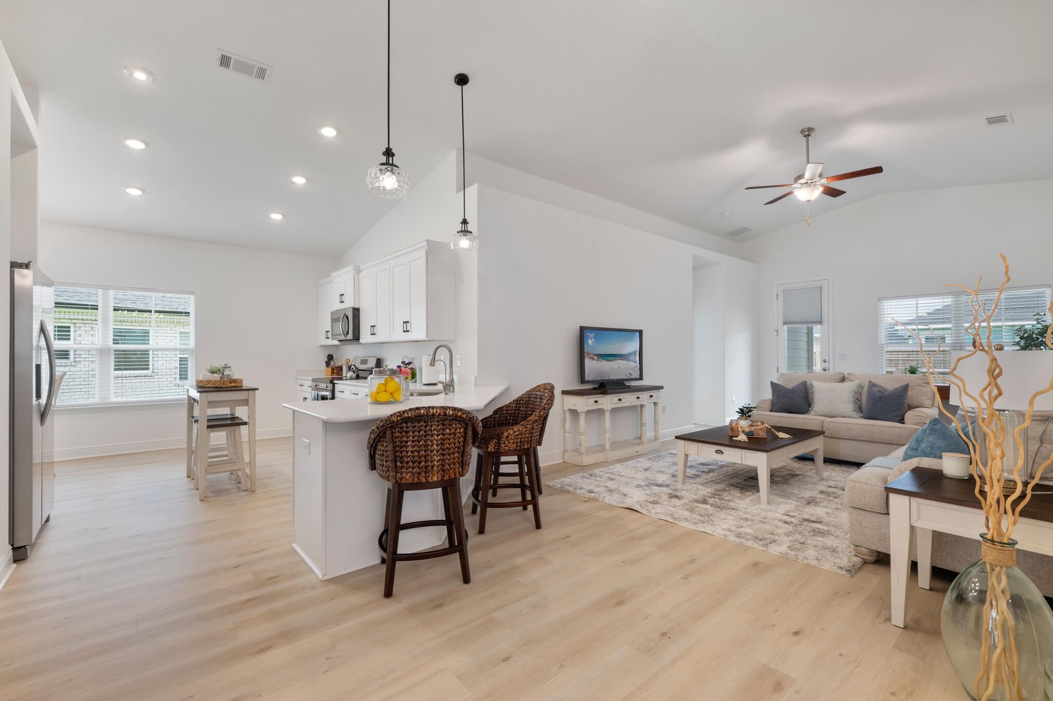 THE BLUFFS AT LAFAYETTE - Residential