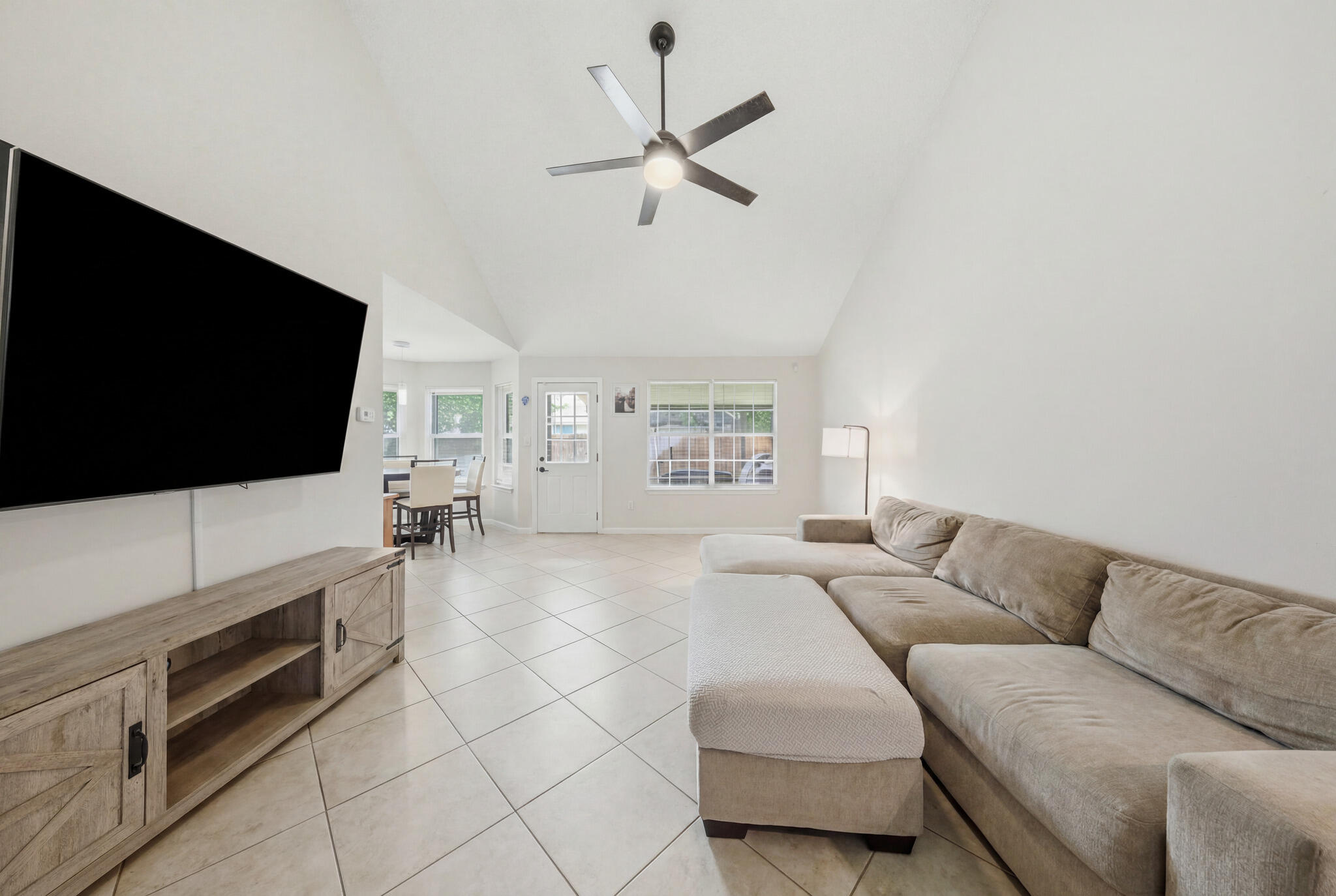 CARDINAL ESTATES - Residential