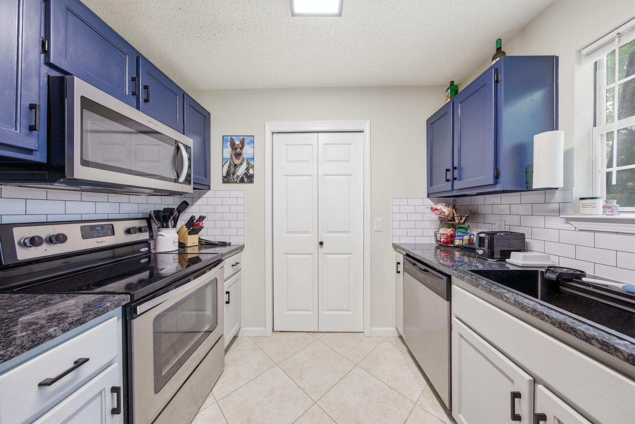 CARDINAL ESTATES - Residential