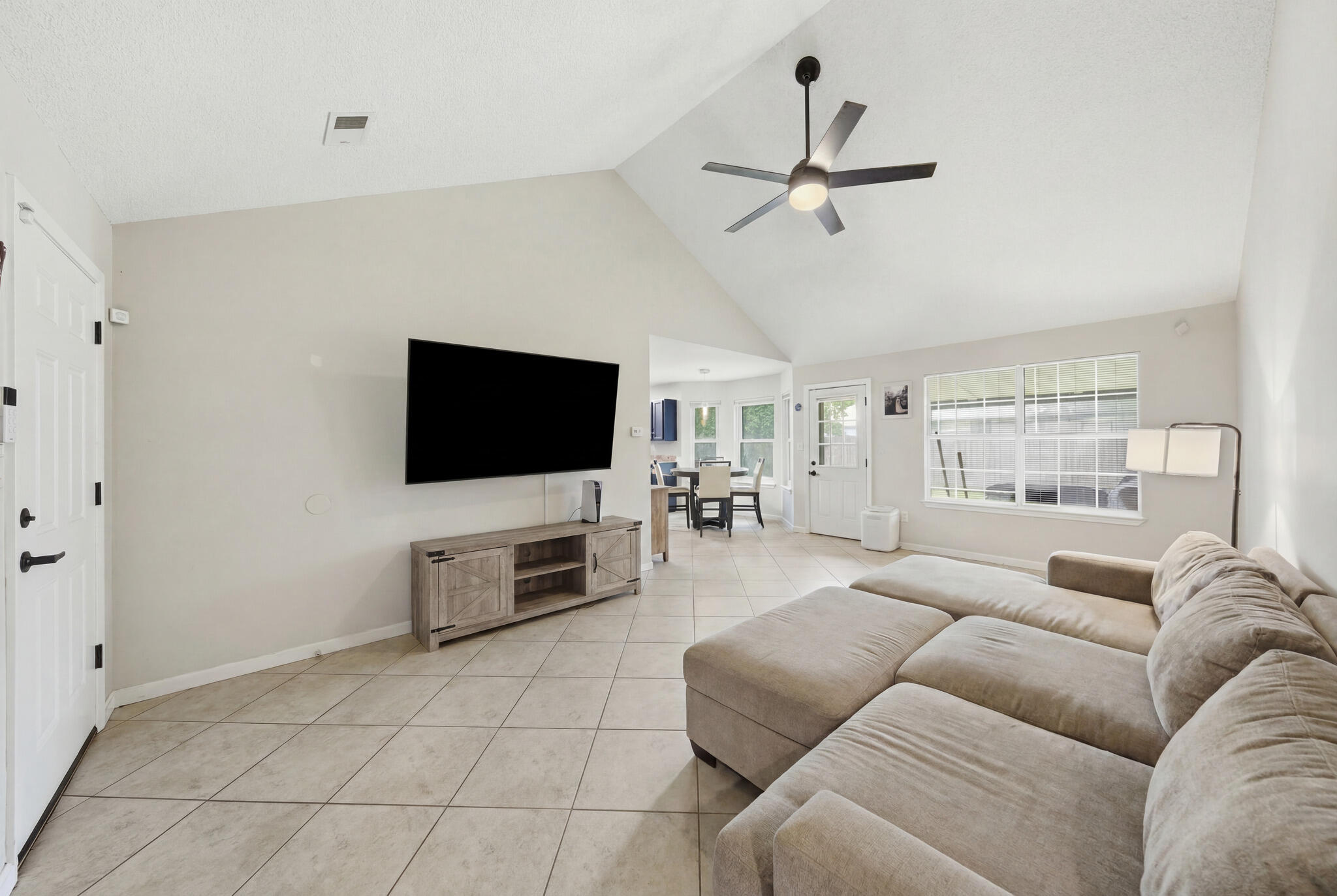 CARDINAL ESTATES - Residential