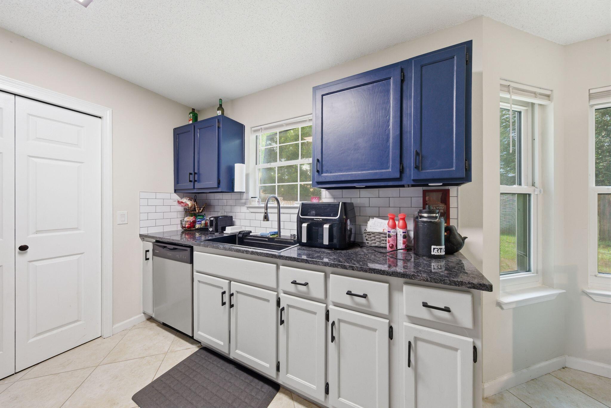 CARDINAL ESTATES - Residential