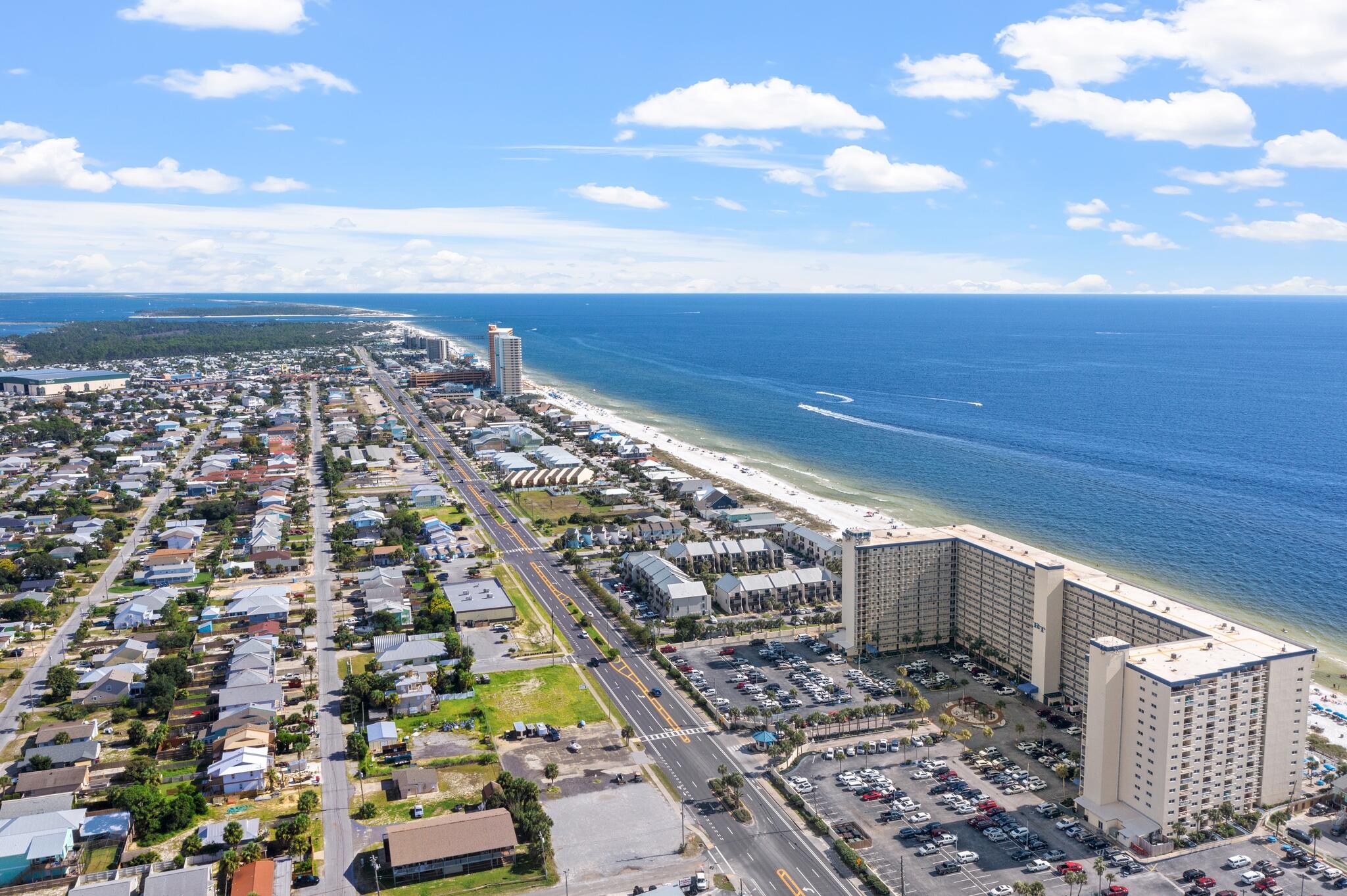 REGENCY TOWERS - Residential