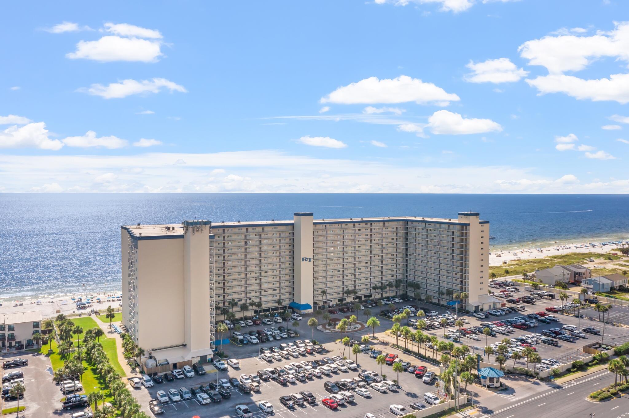 REGENCY TOWERS - Residential
