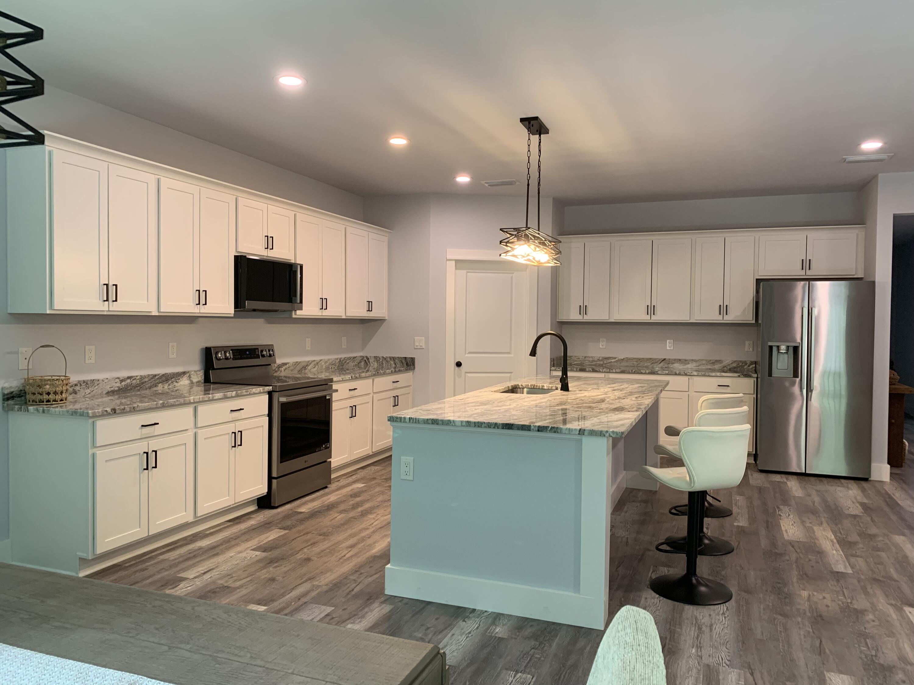 LAGRANGE LANDING - Residential