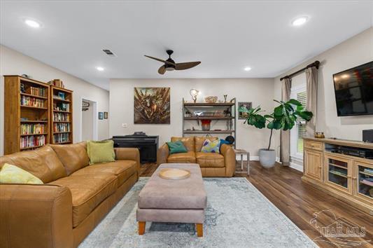 NONESUCH WAY - Residential