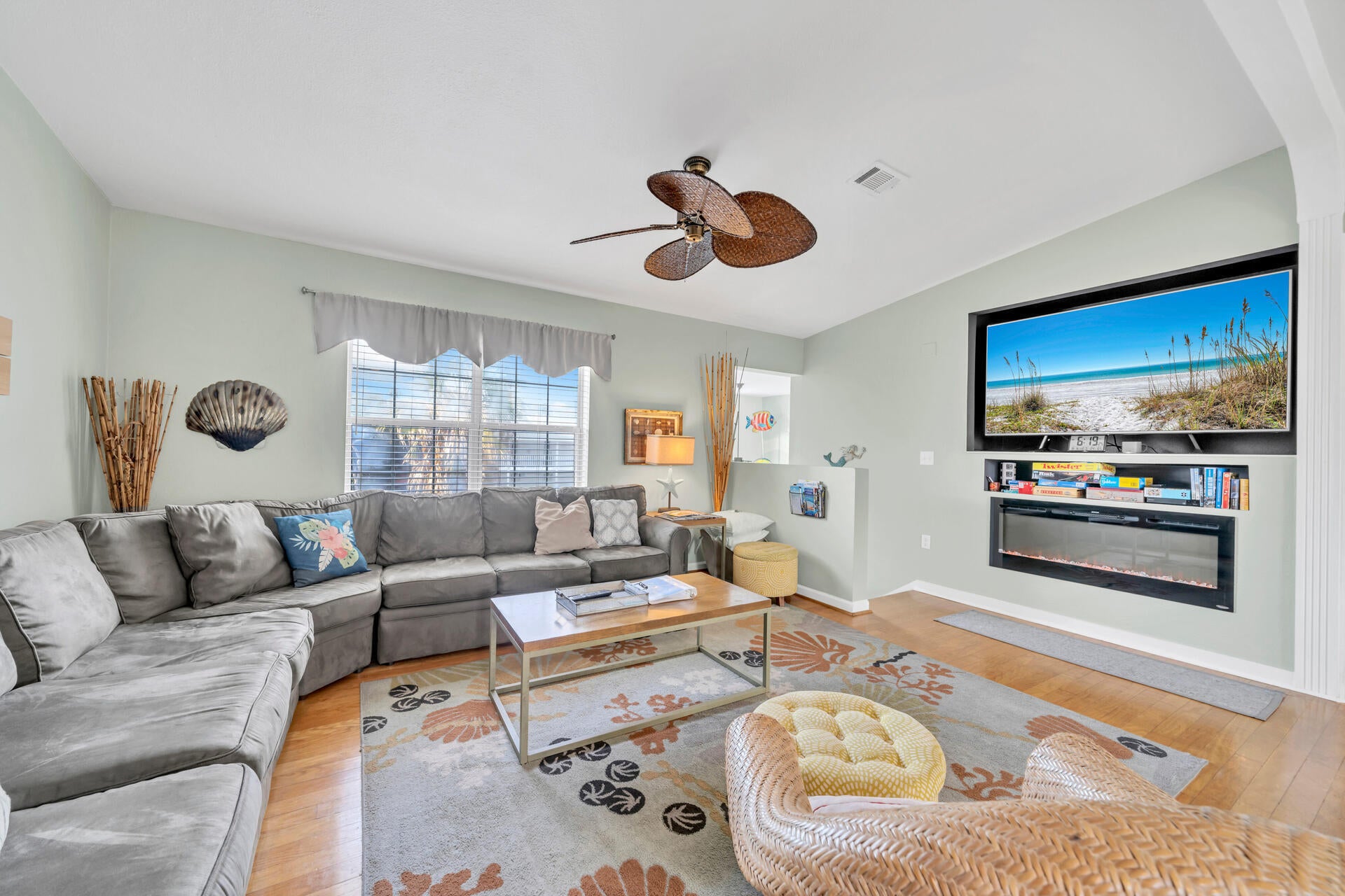 FRANGISTA BEACH 1ST ADDN - Residential Lease