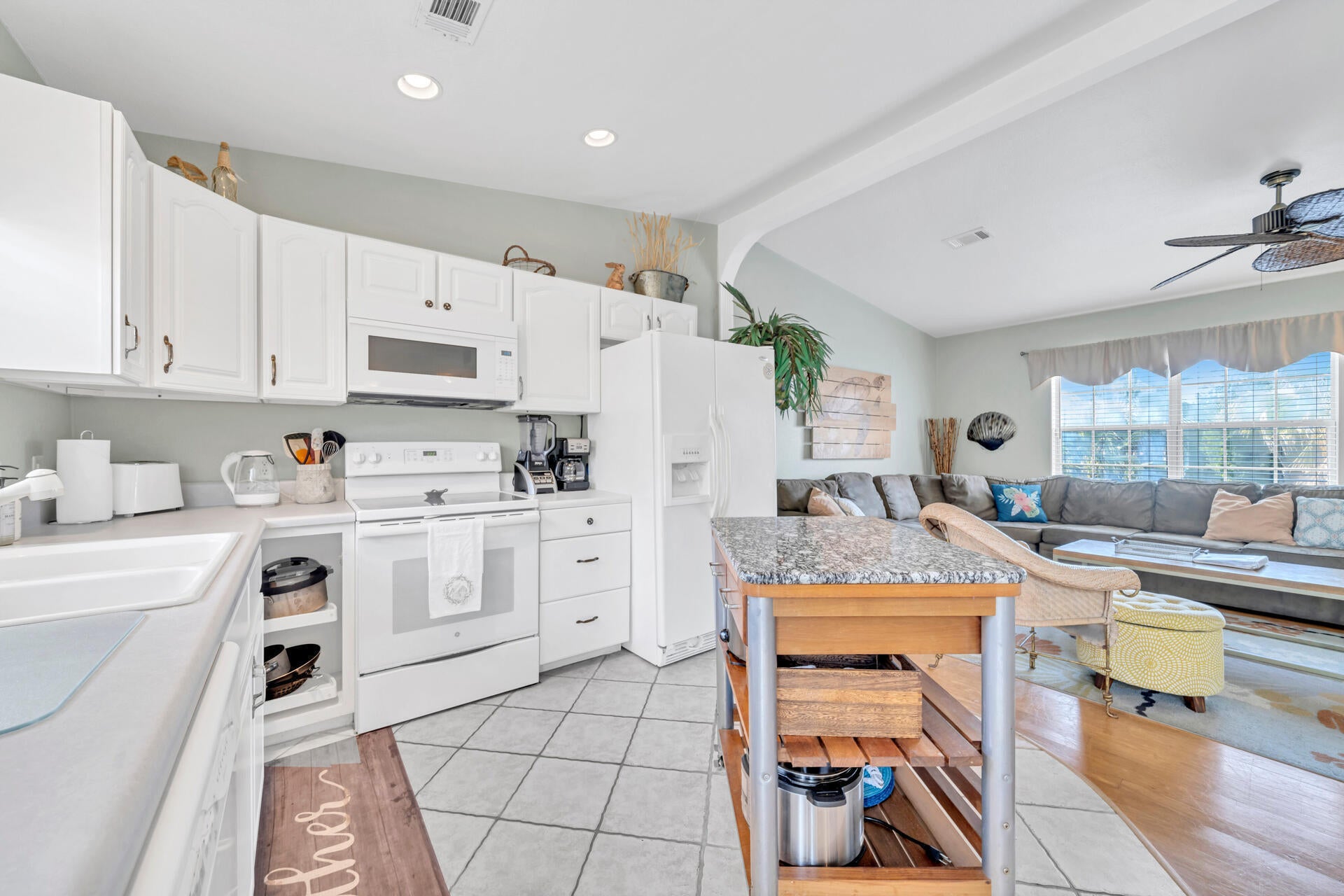 FRANGISTA BEACH 1ST ADDN - Residential Lease