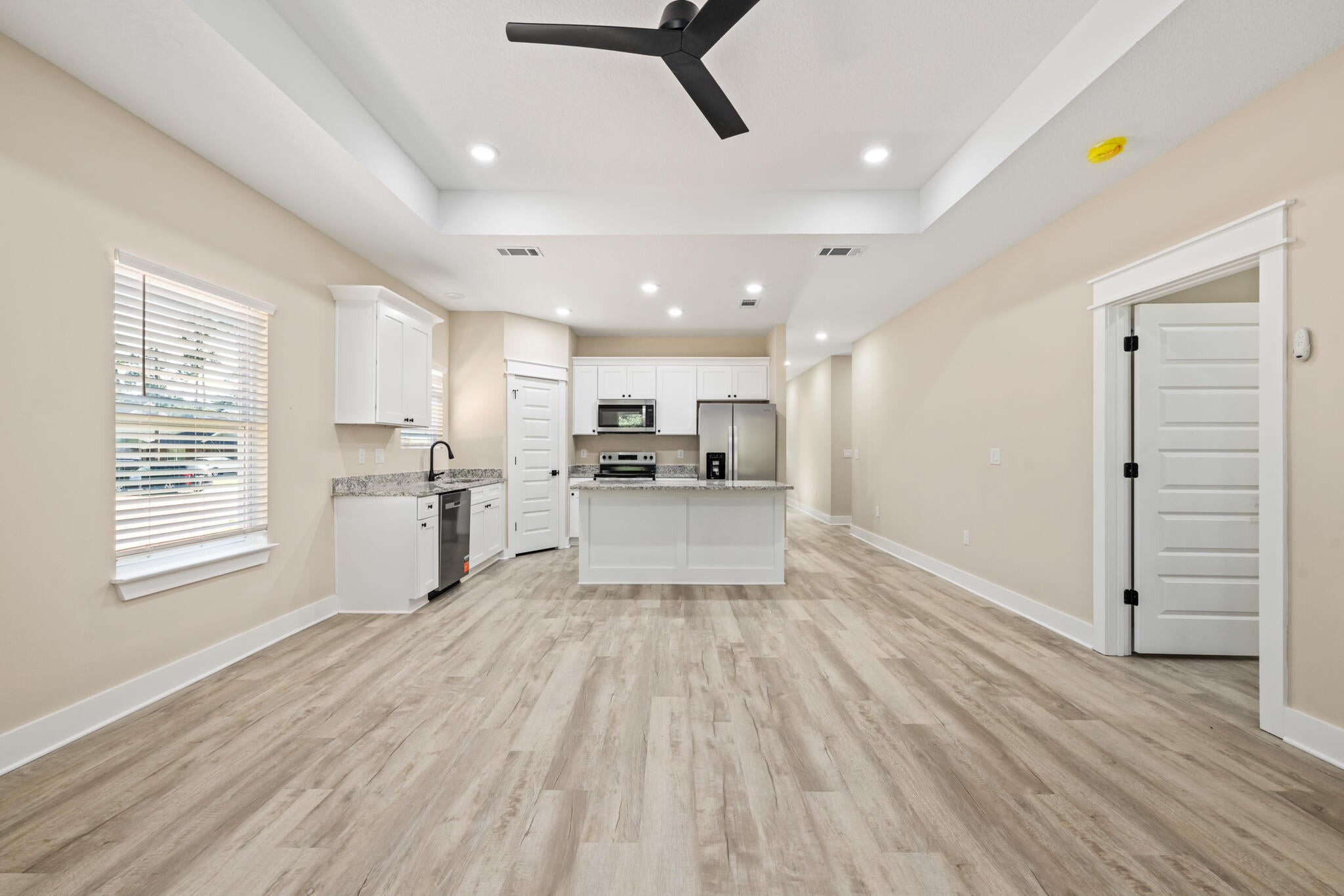 AVALON BEACH - Residential