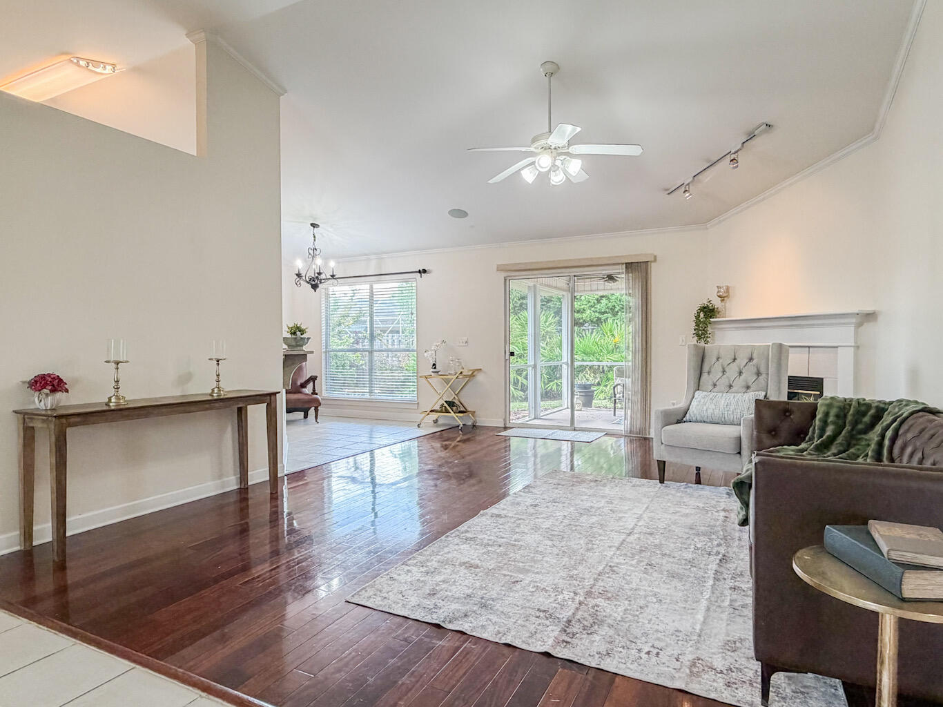 INDIAN LAKE - Residential
