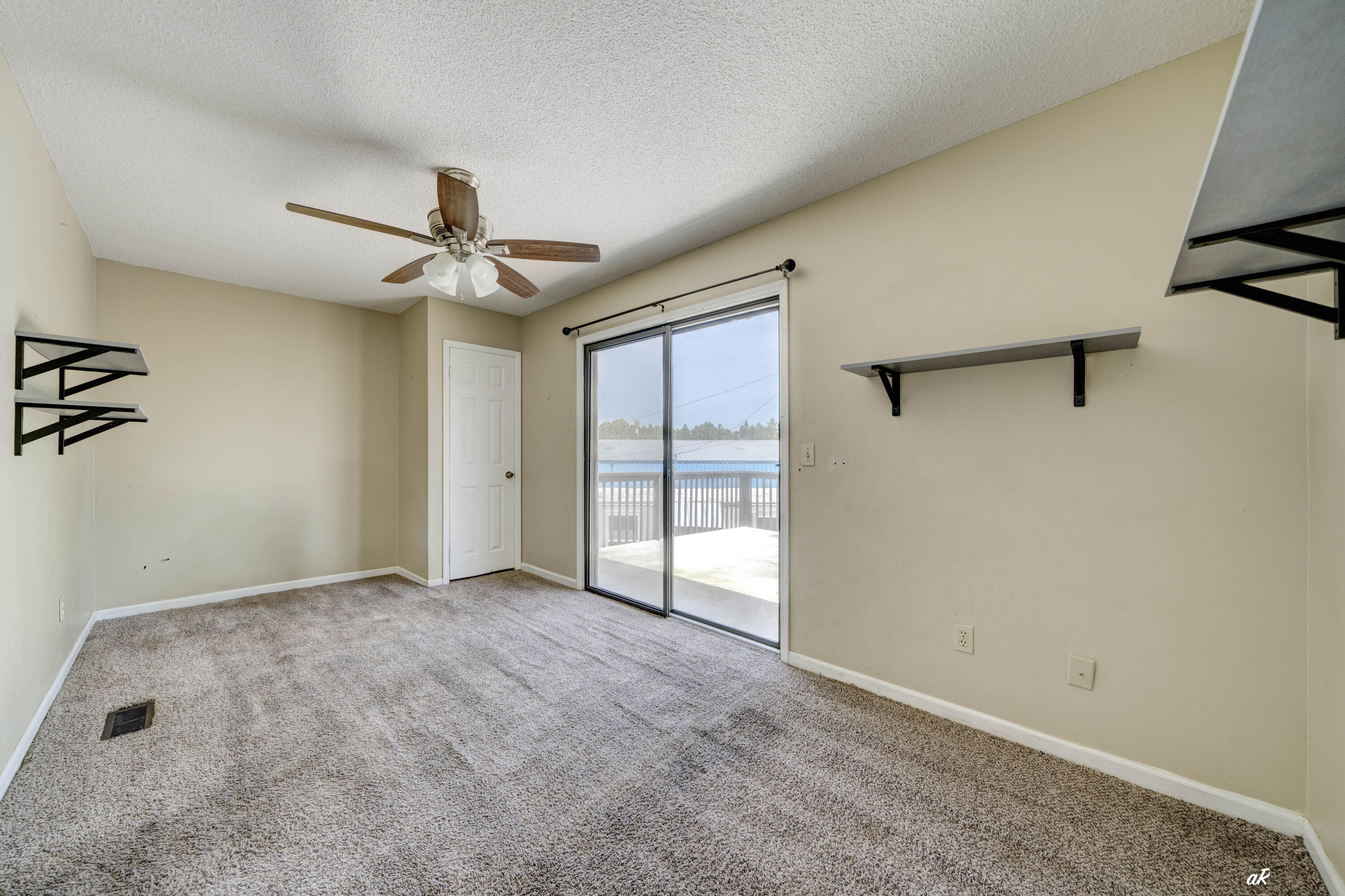 BAYSIDE PARK UNIT 1 - Residential
